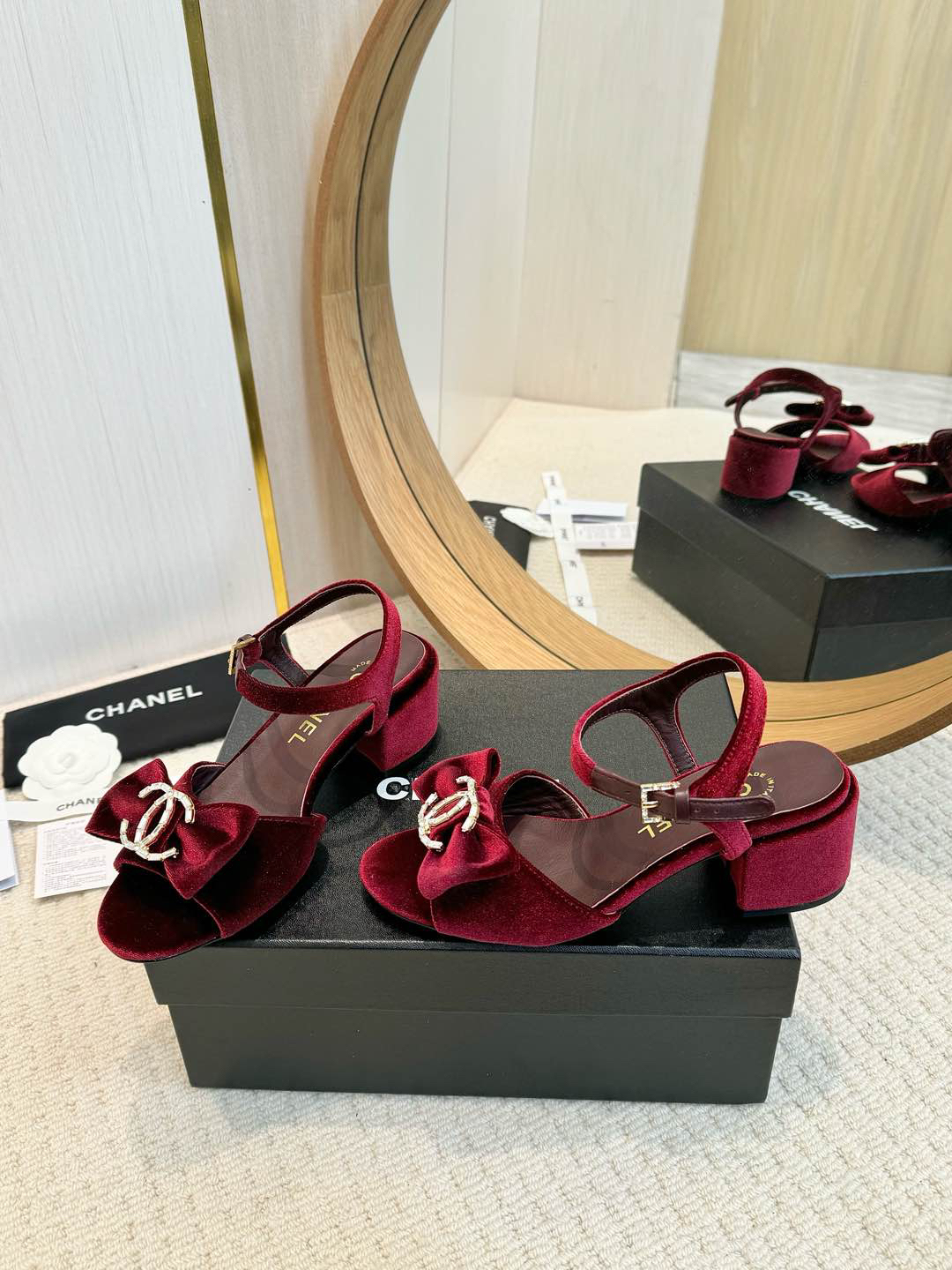 CHANEL slippers