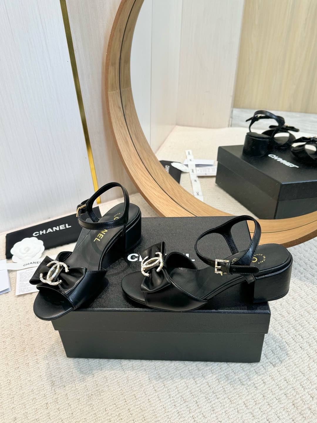 CHANEL slippers