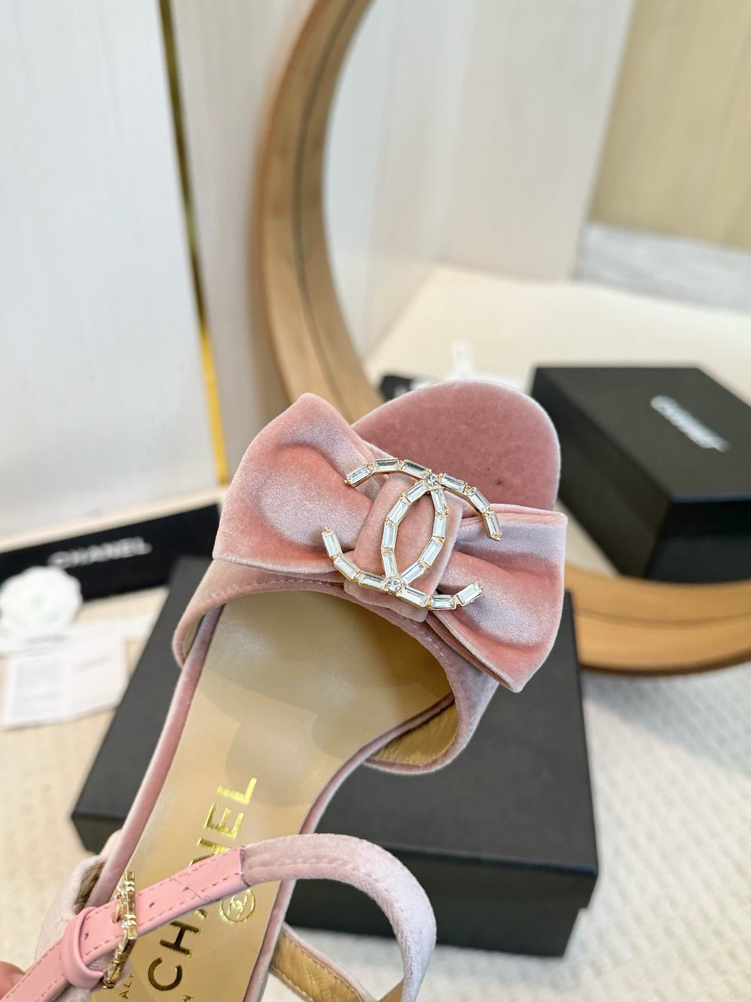CHANEL slippers