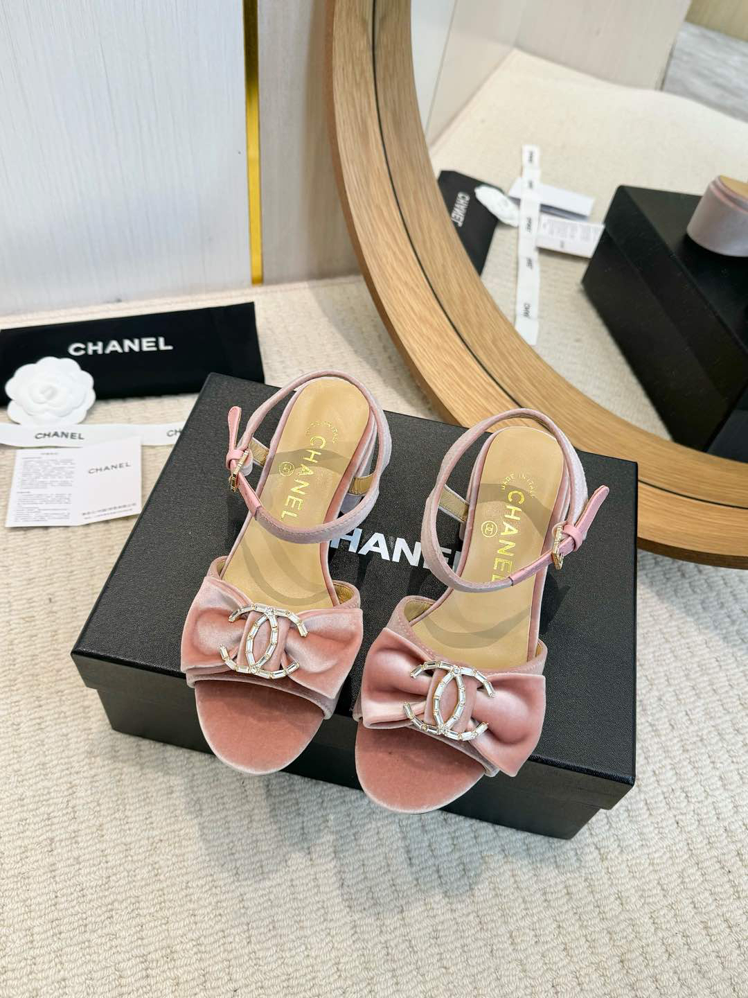 CHANEL slippers