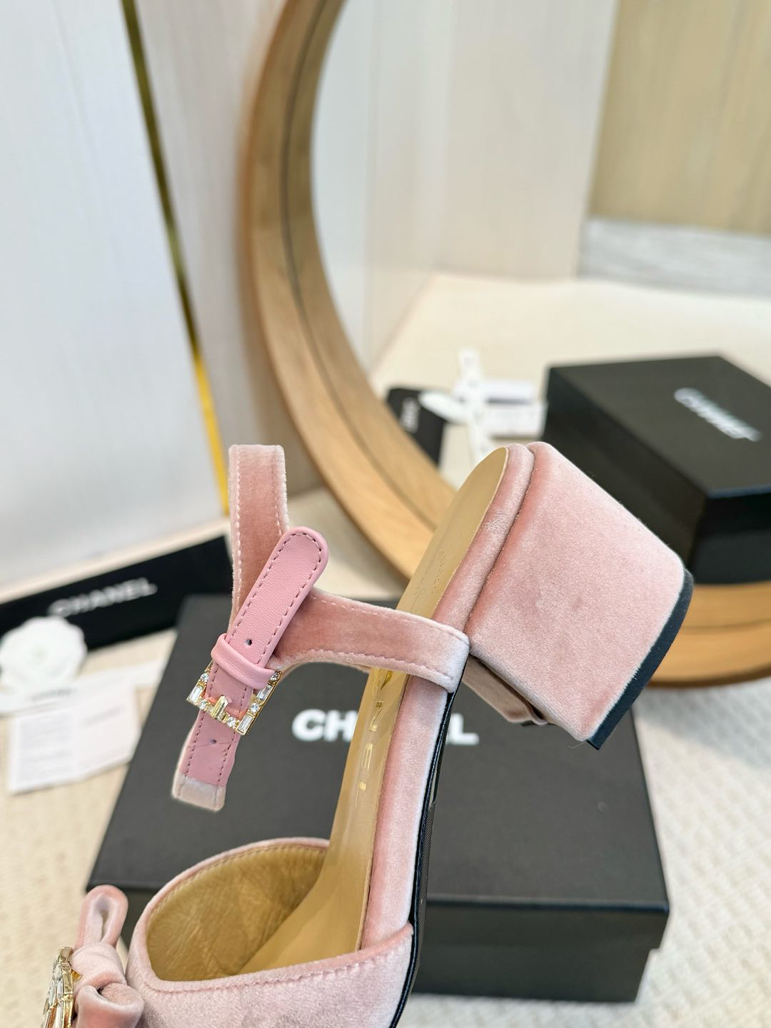 CHANEL slippers