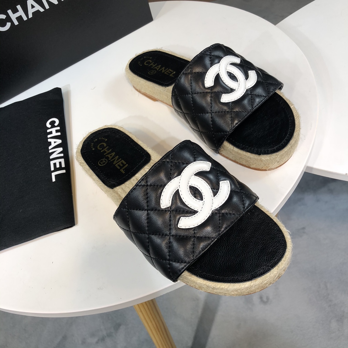 CHANEL slippers