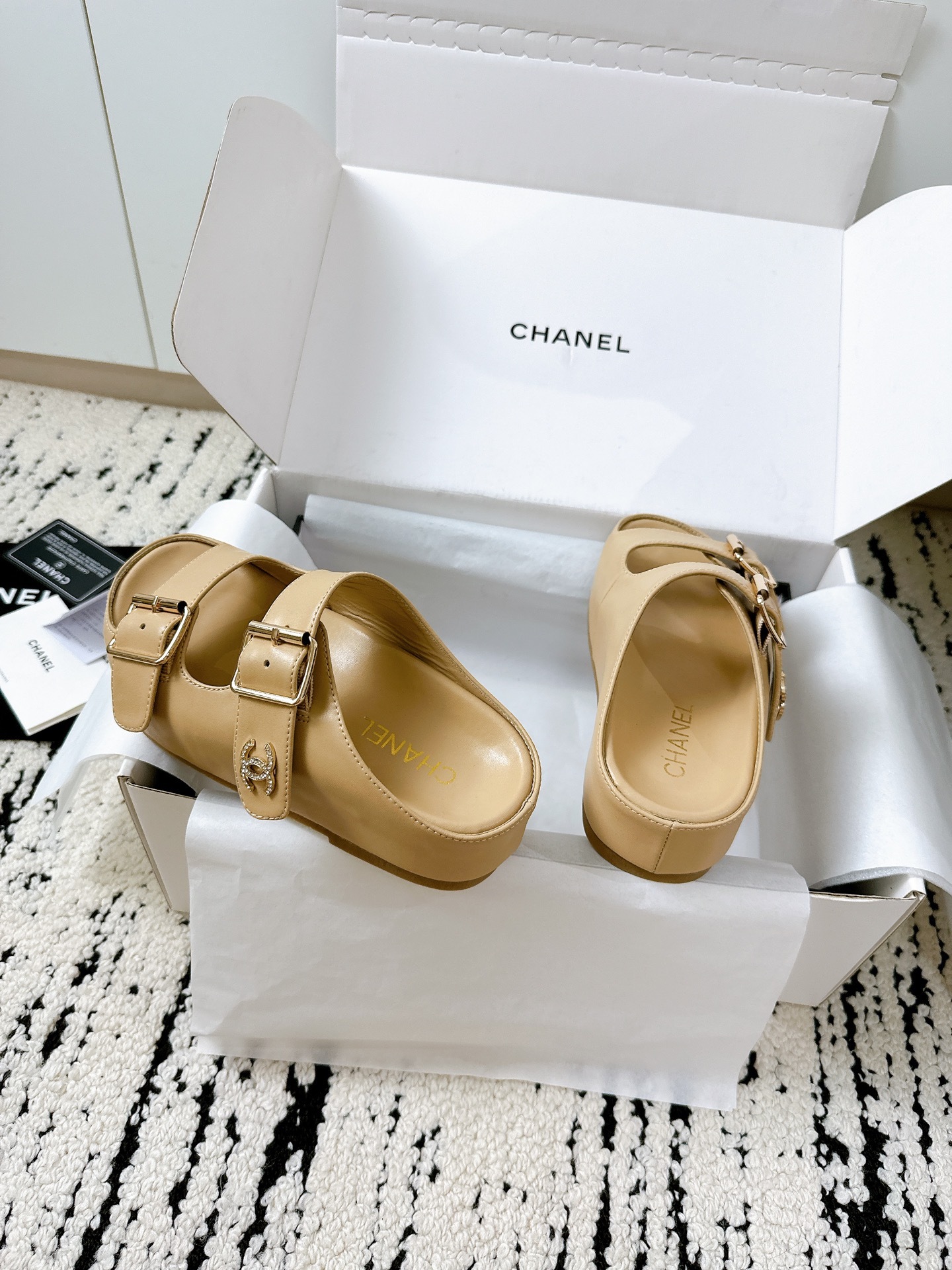 CHANEL slippers