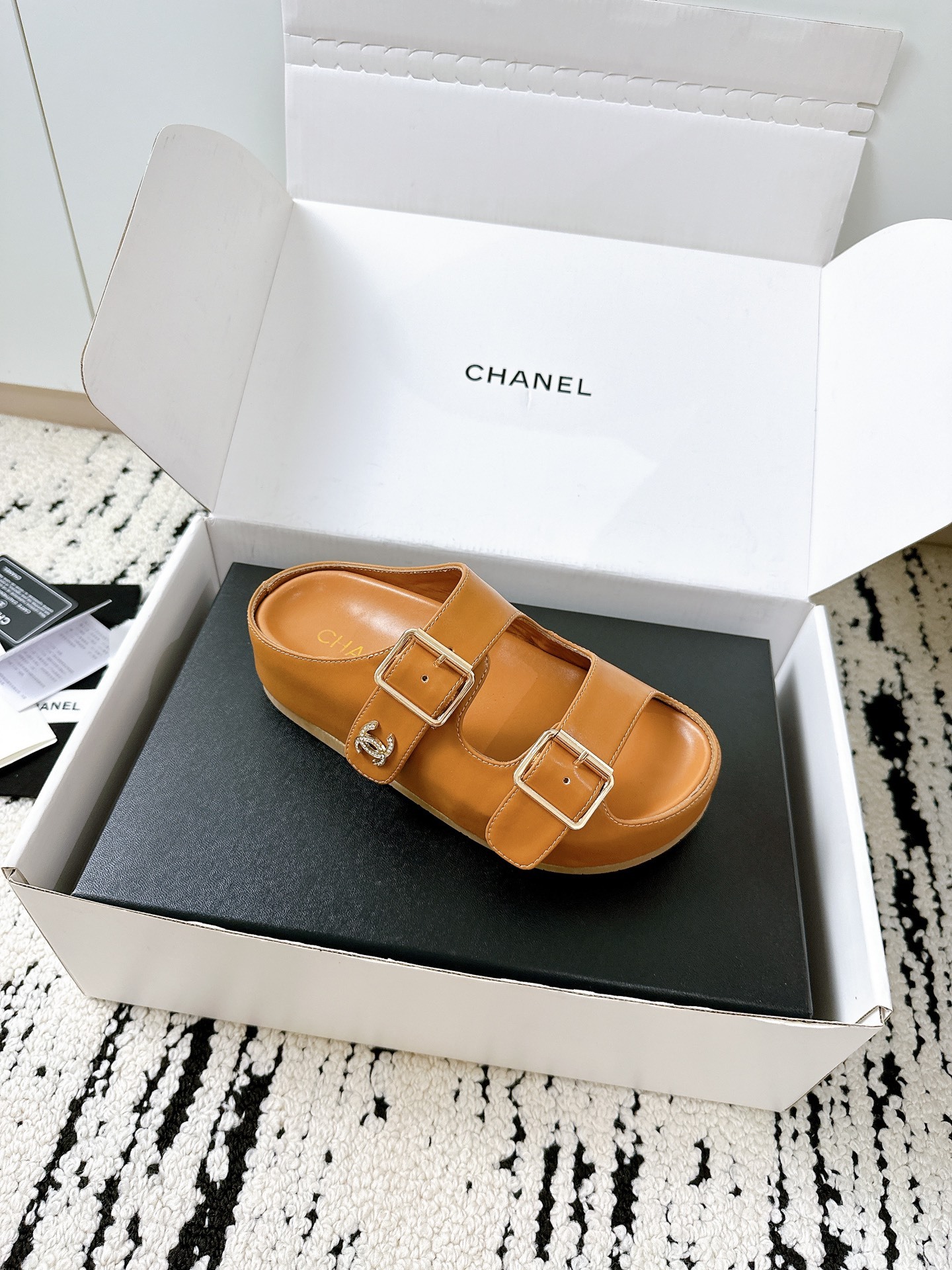 CHANEL slippers
