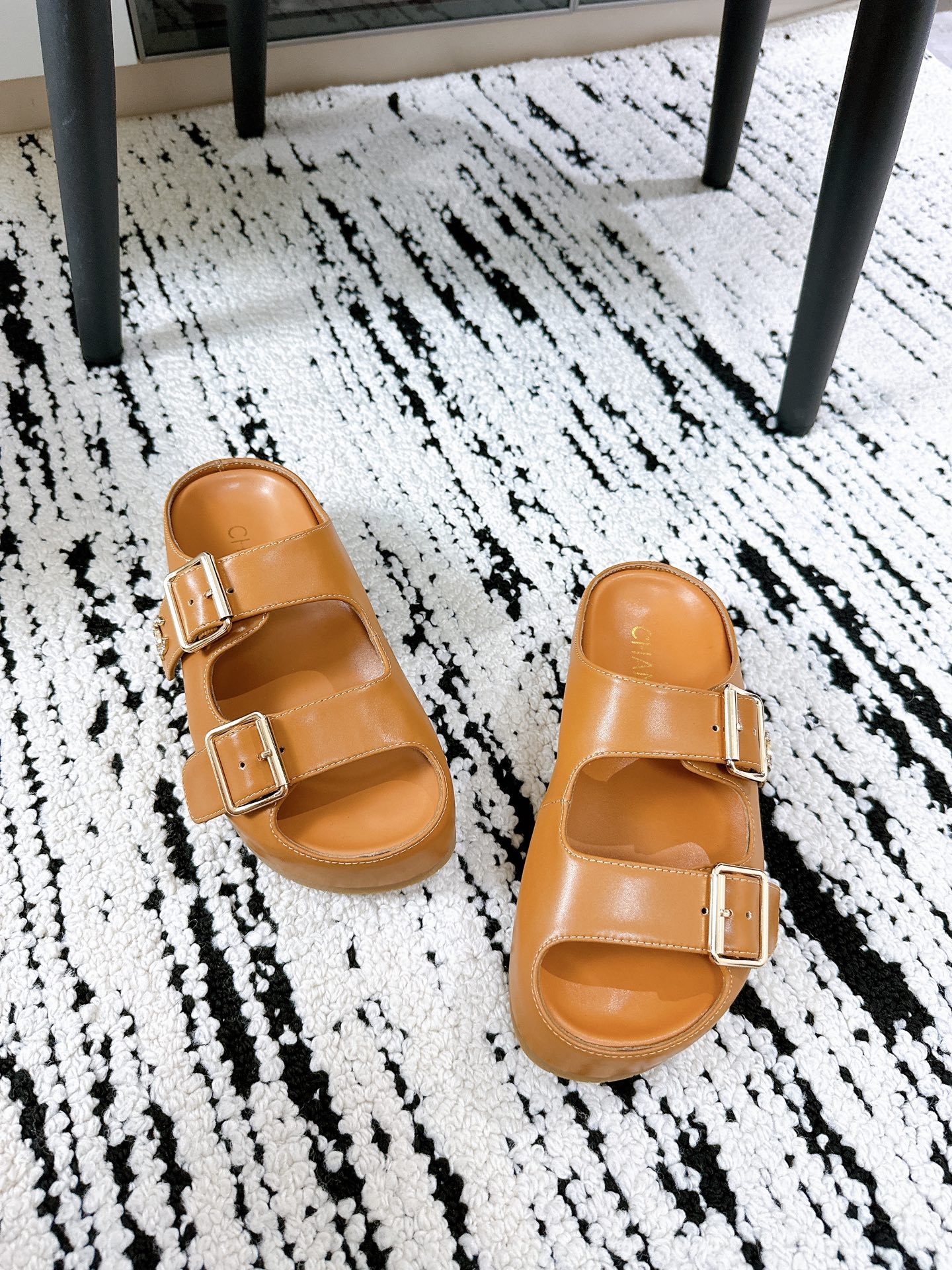 CHANEL slippers