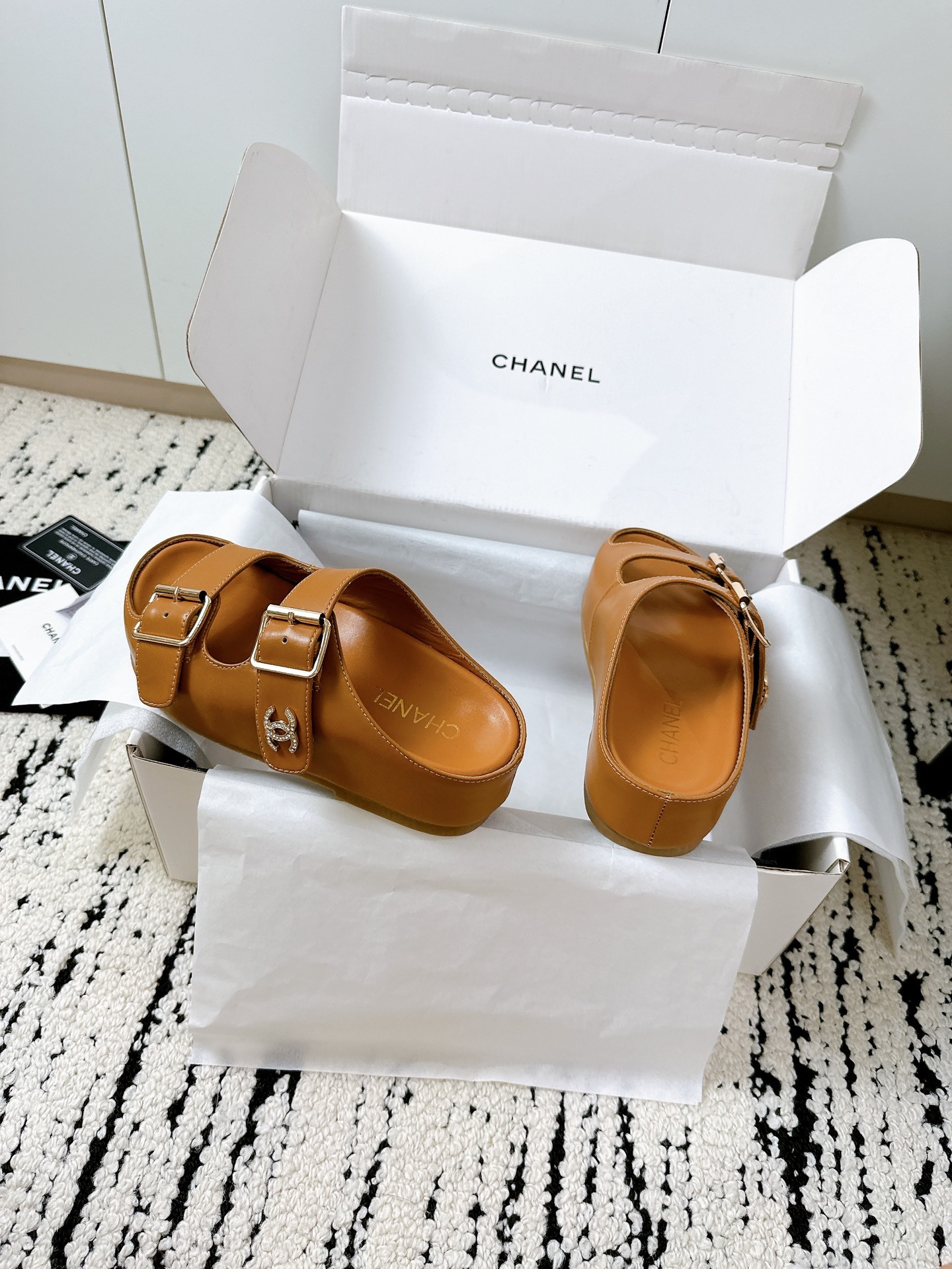 CHANEL slippers