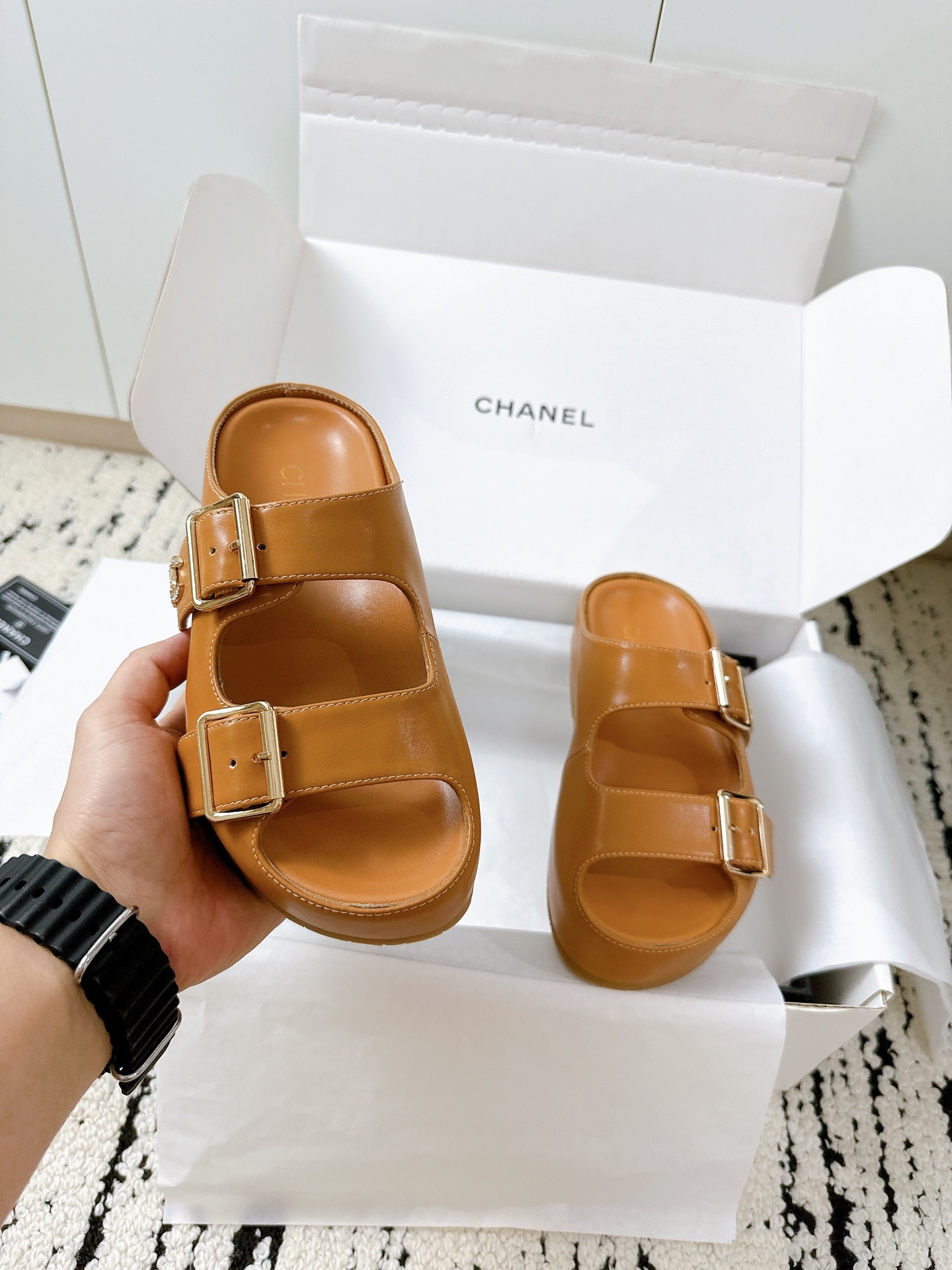CHANEL slippers