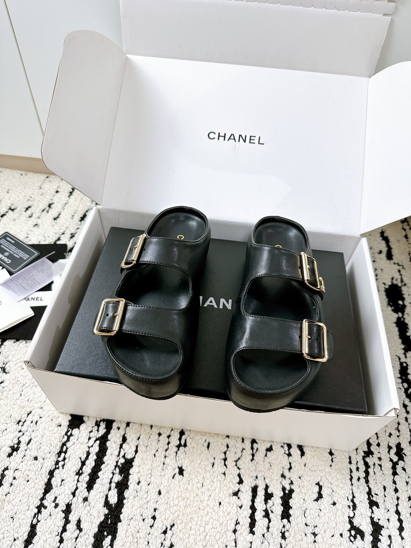 CHANEL slippers