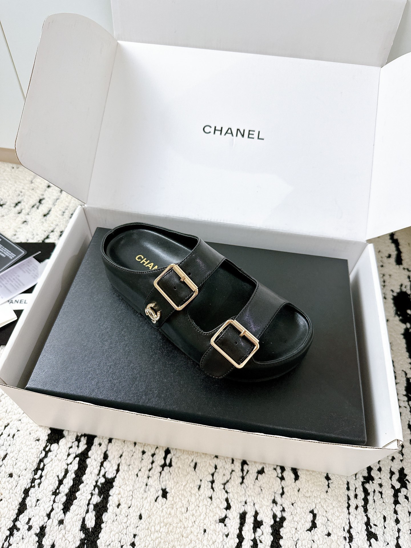 CHANEL slippers
