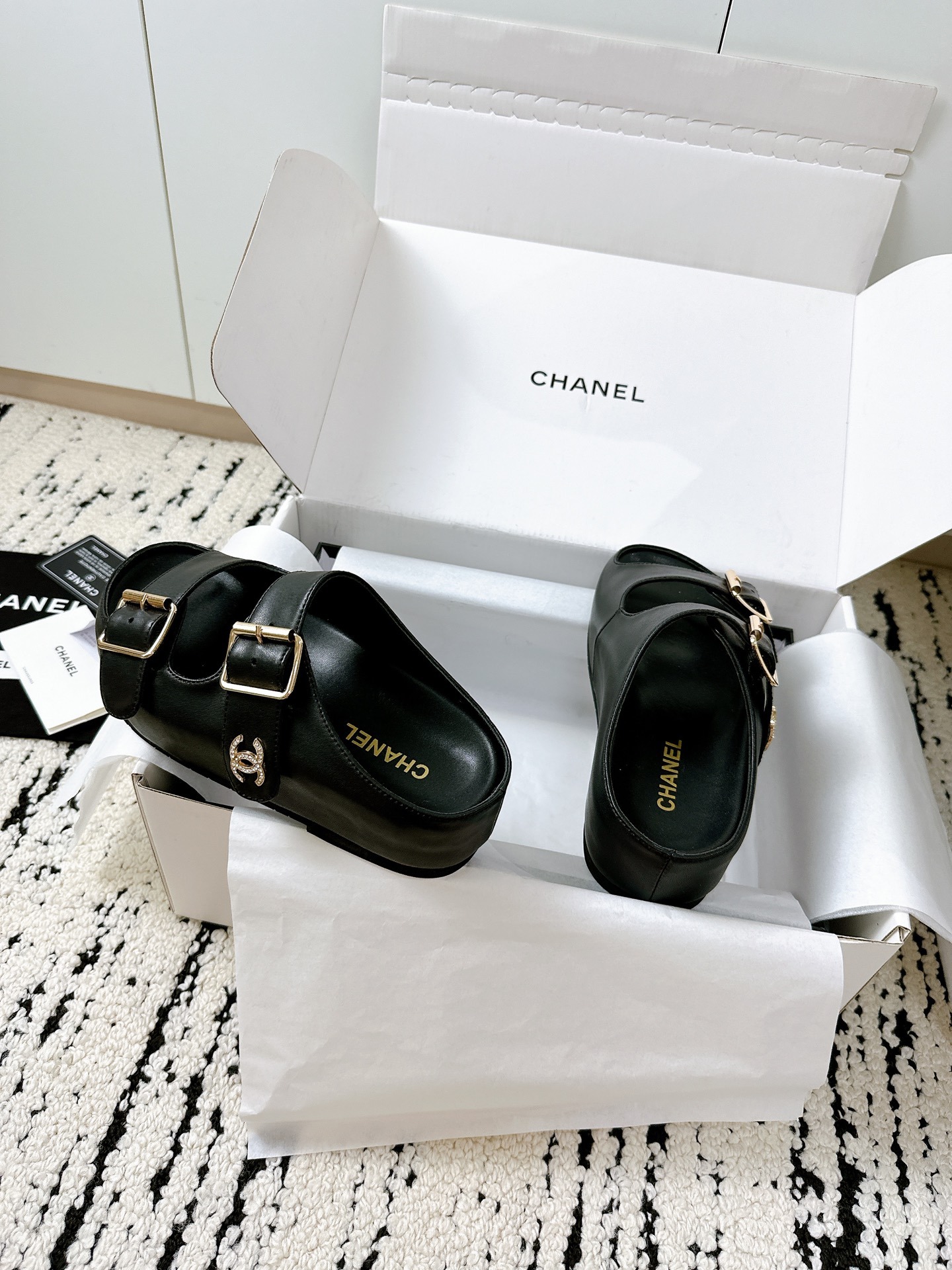 CHANEL slippers