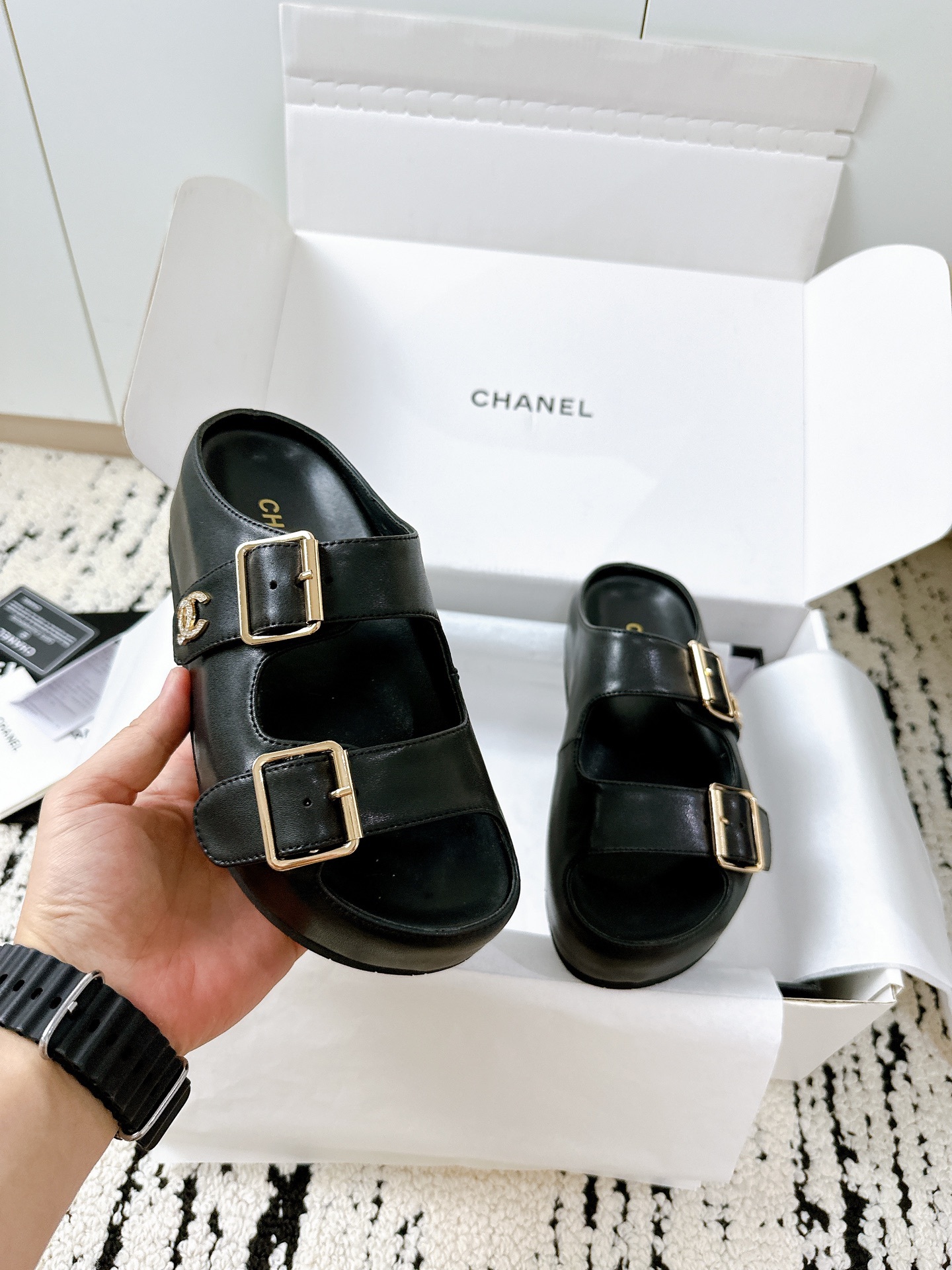 CHANEL slippers