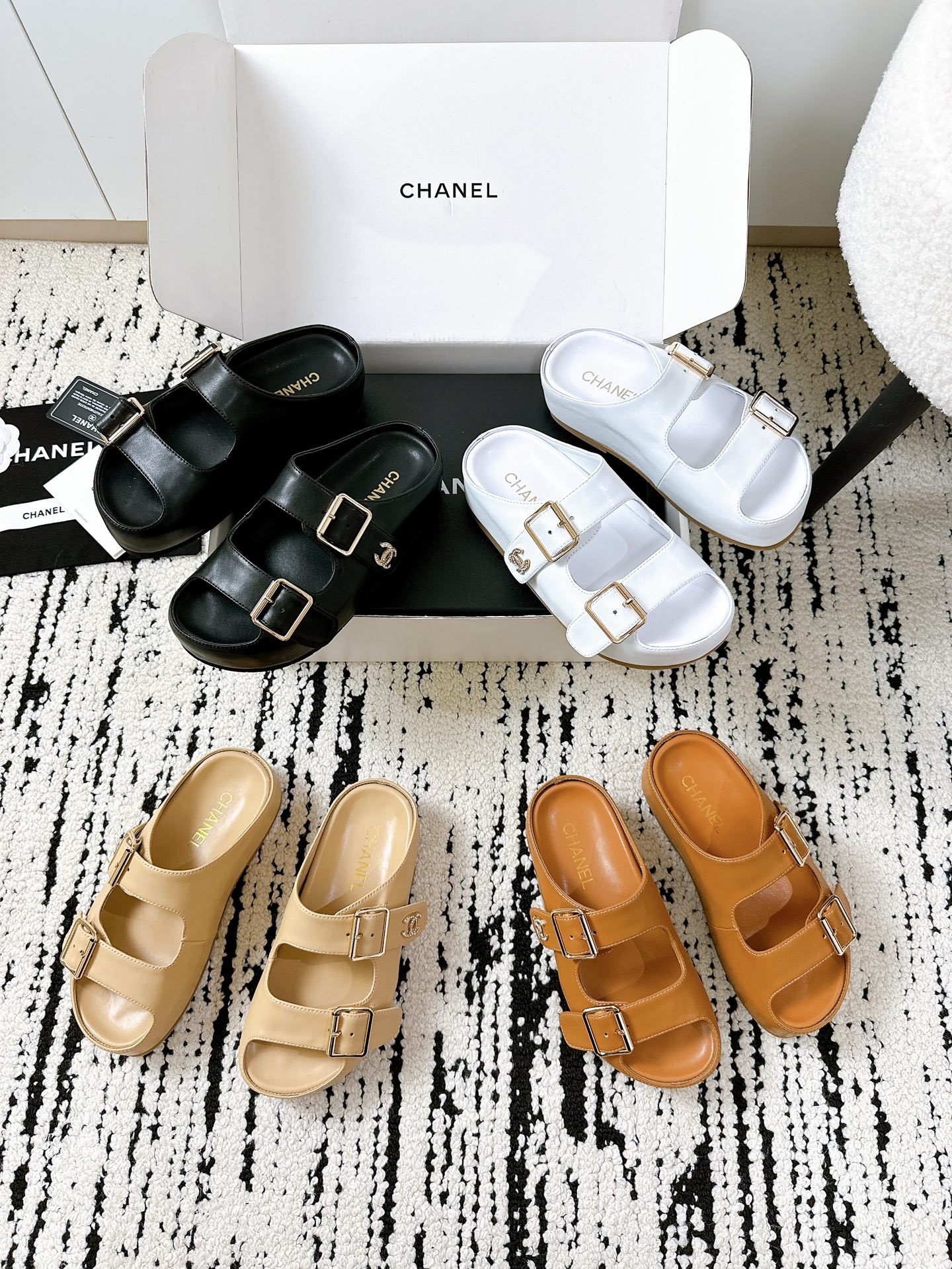 CHANEL slippers