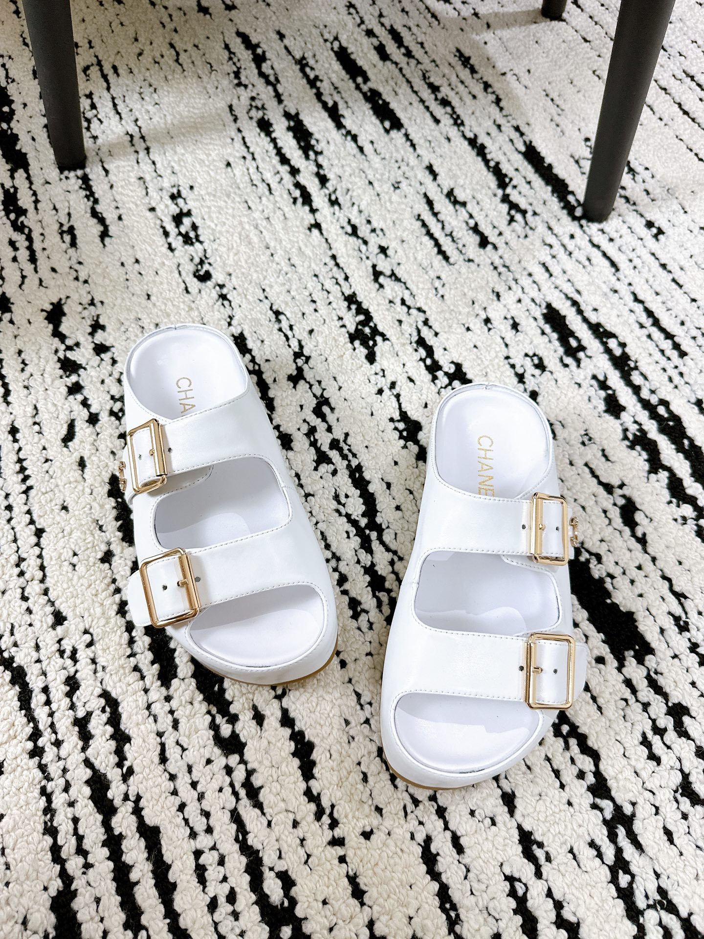 CHANEL slippers