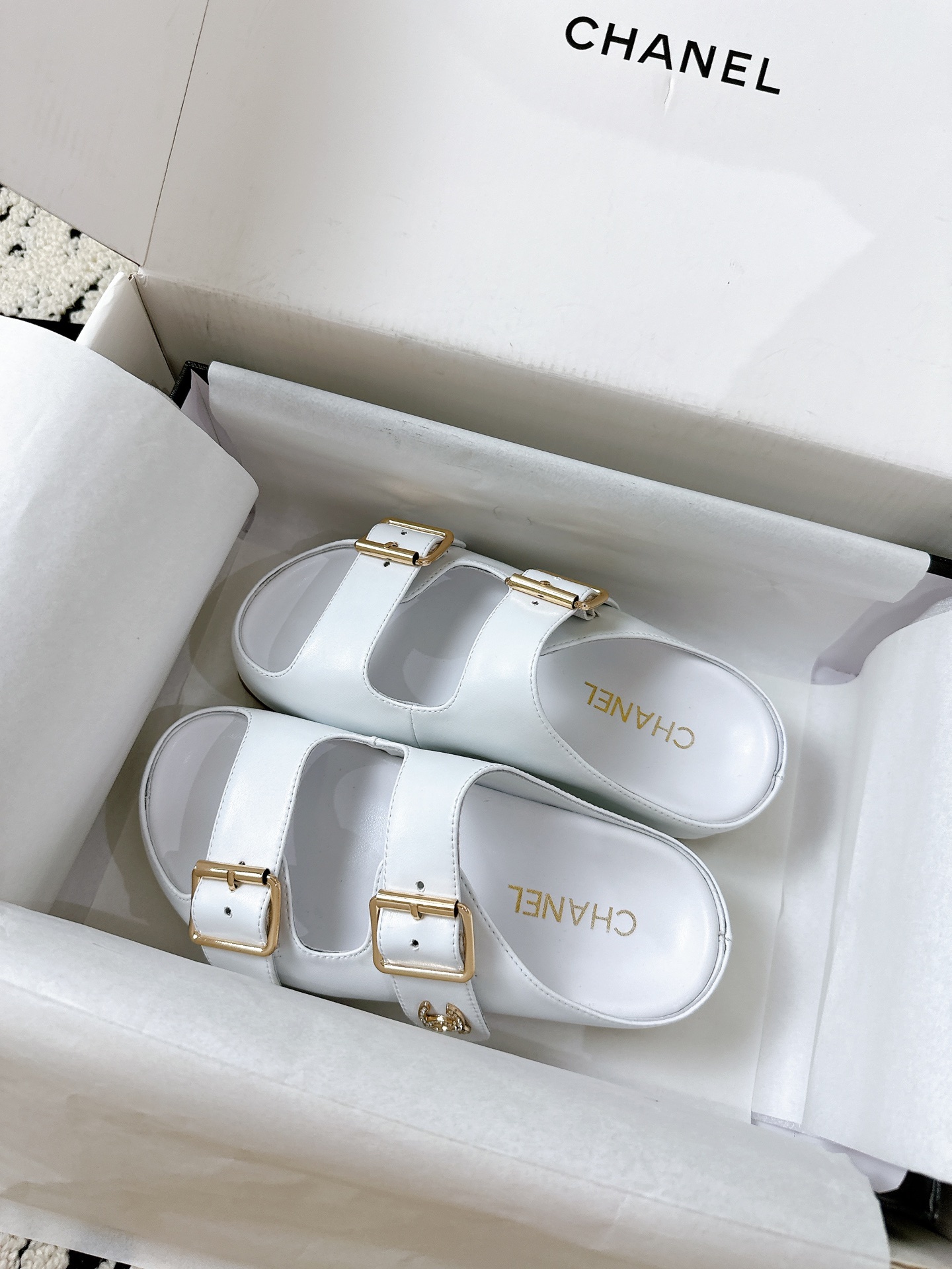 CHANEL slippers