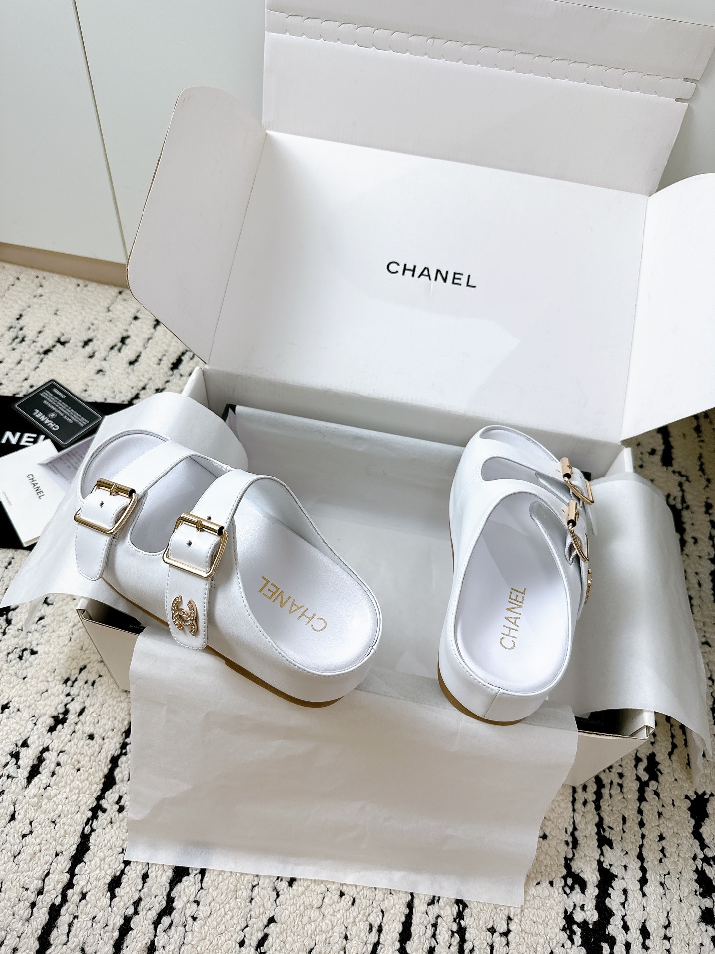 CHANEL slippers