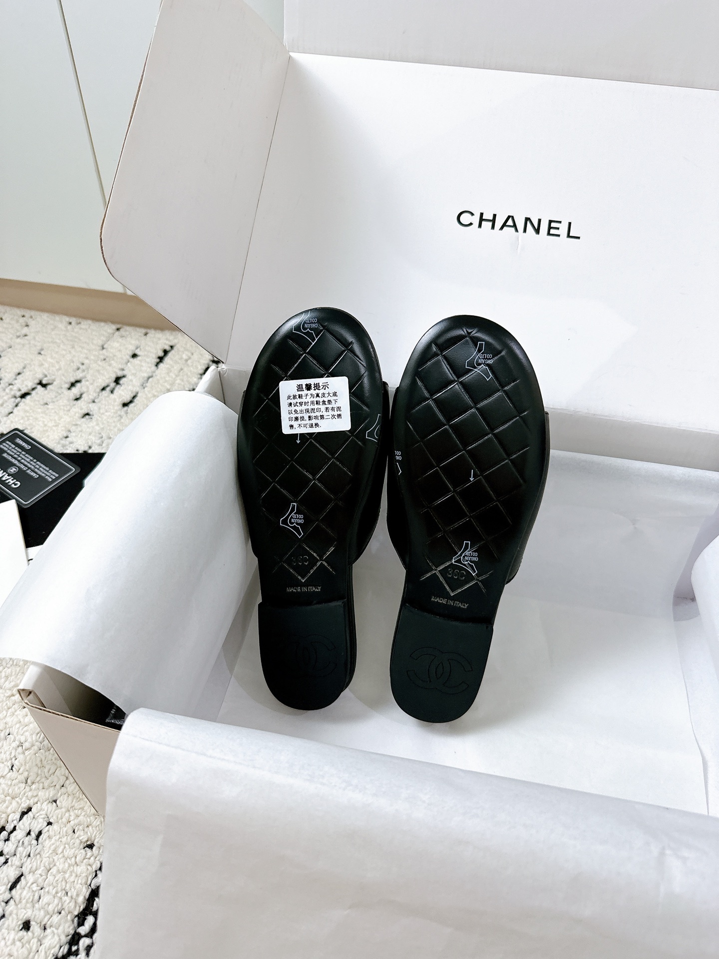 CHANEL slippers