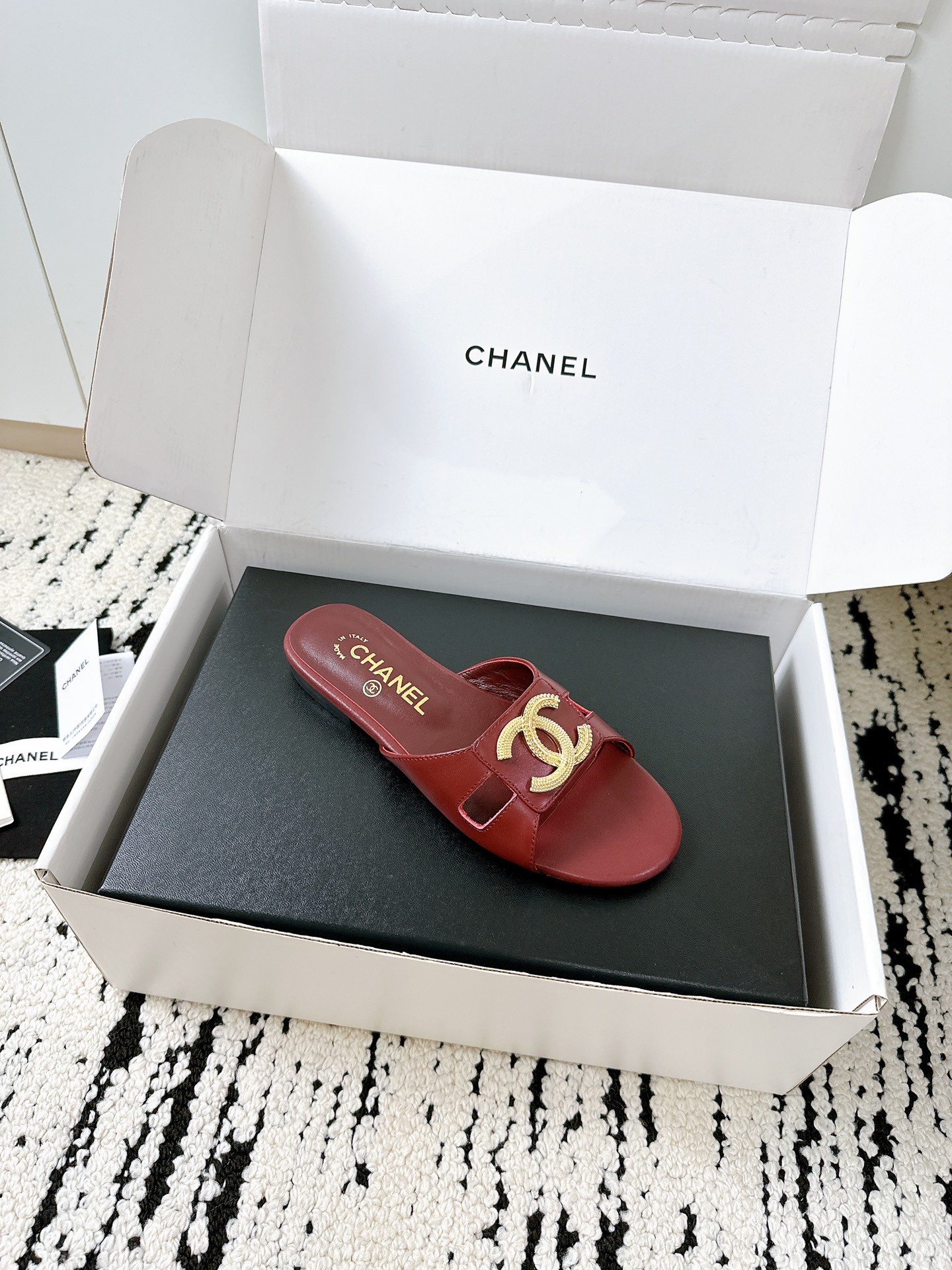 CHANEL slippers