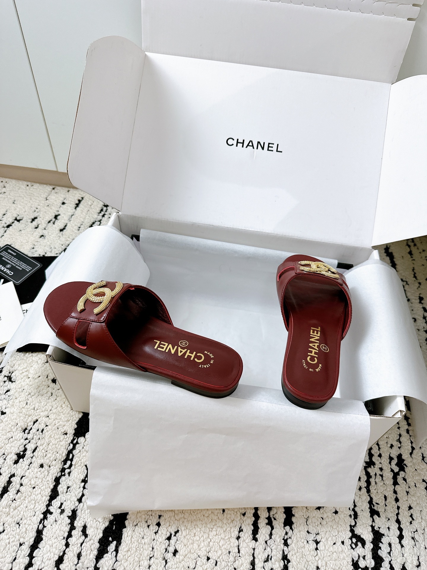 CHANEL slippers
