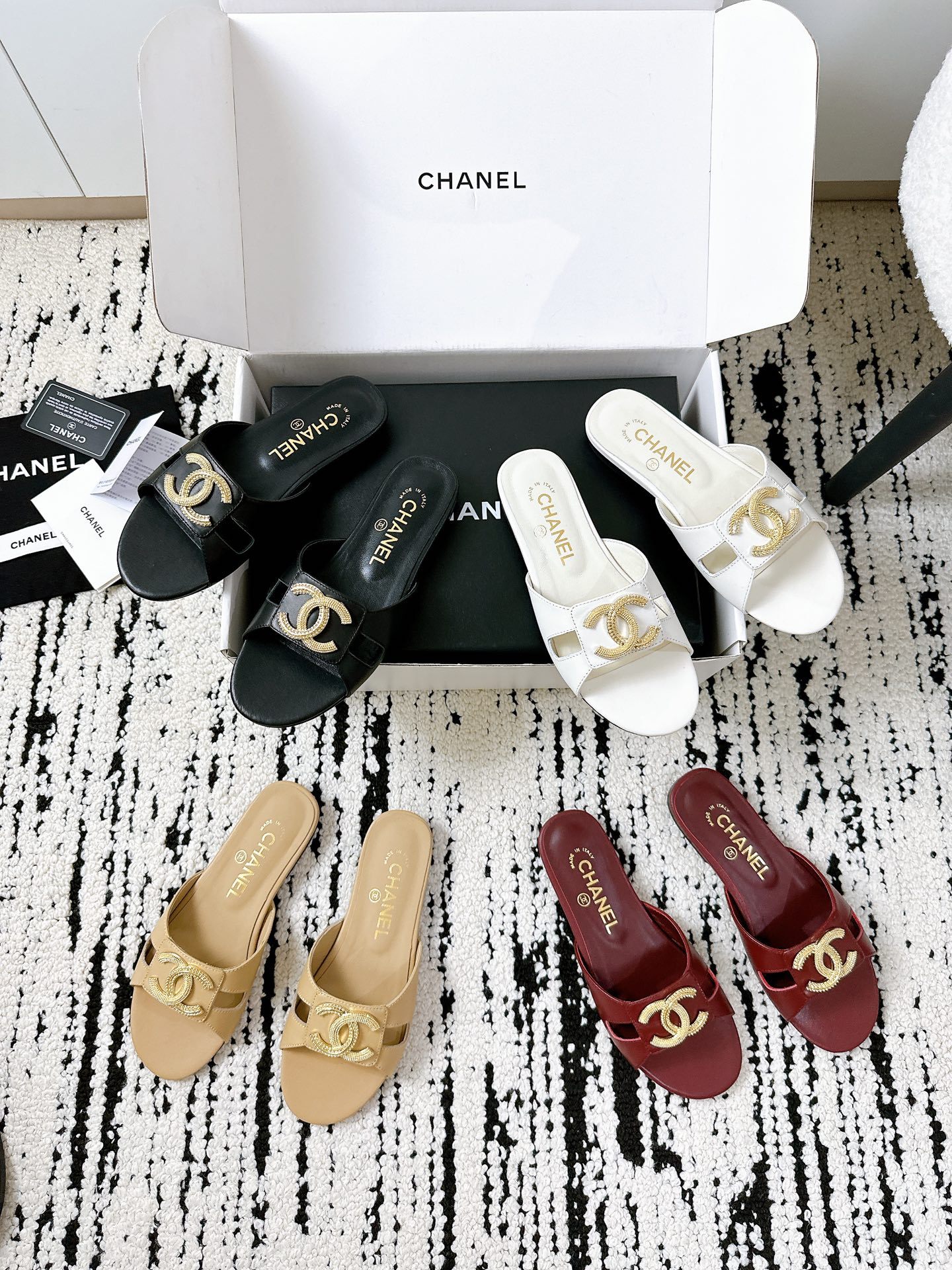 CHANEL slippers