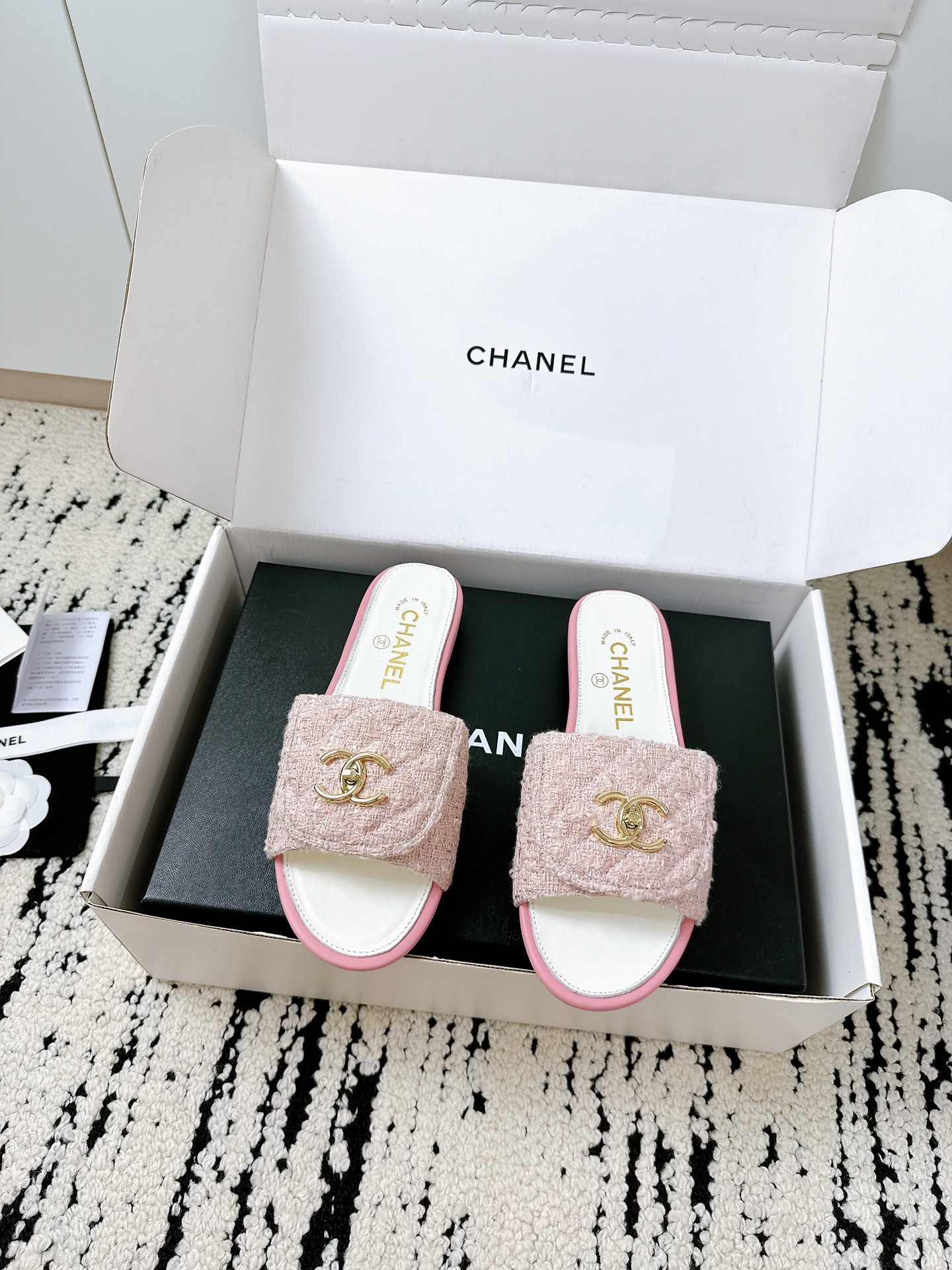 CHANEL slippers
