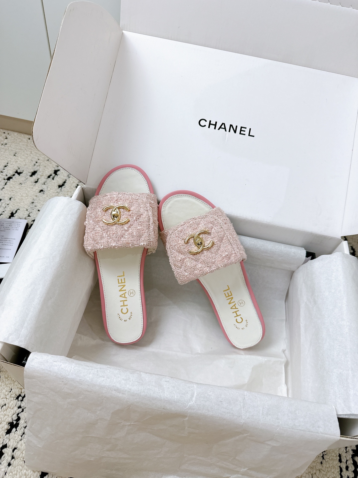CHANEL slippers