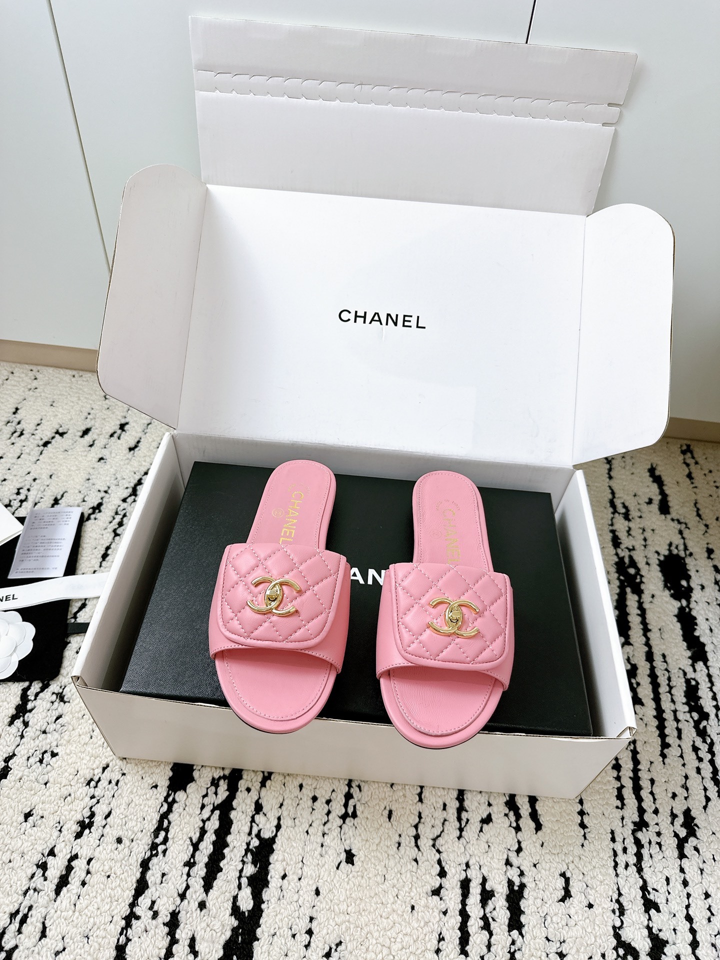 CHANEL slippers