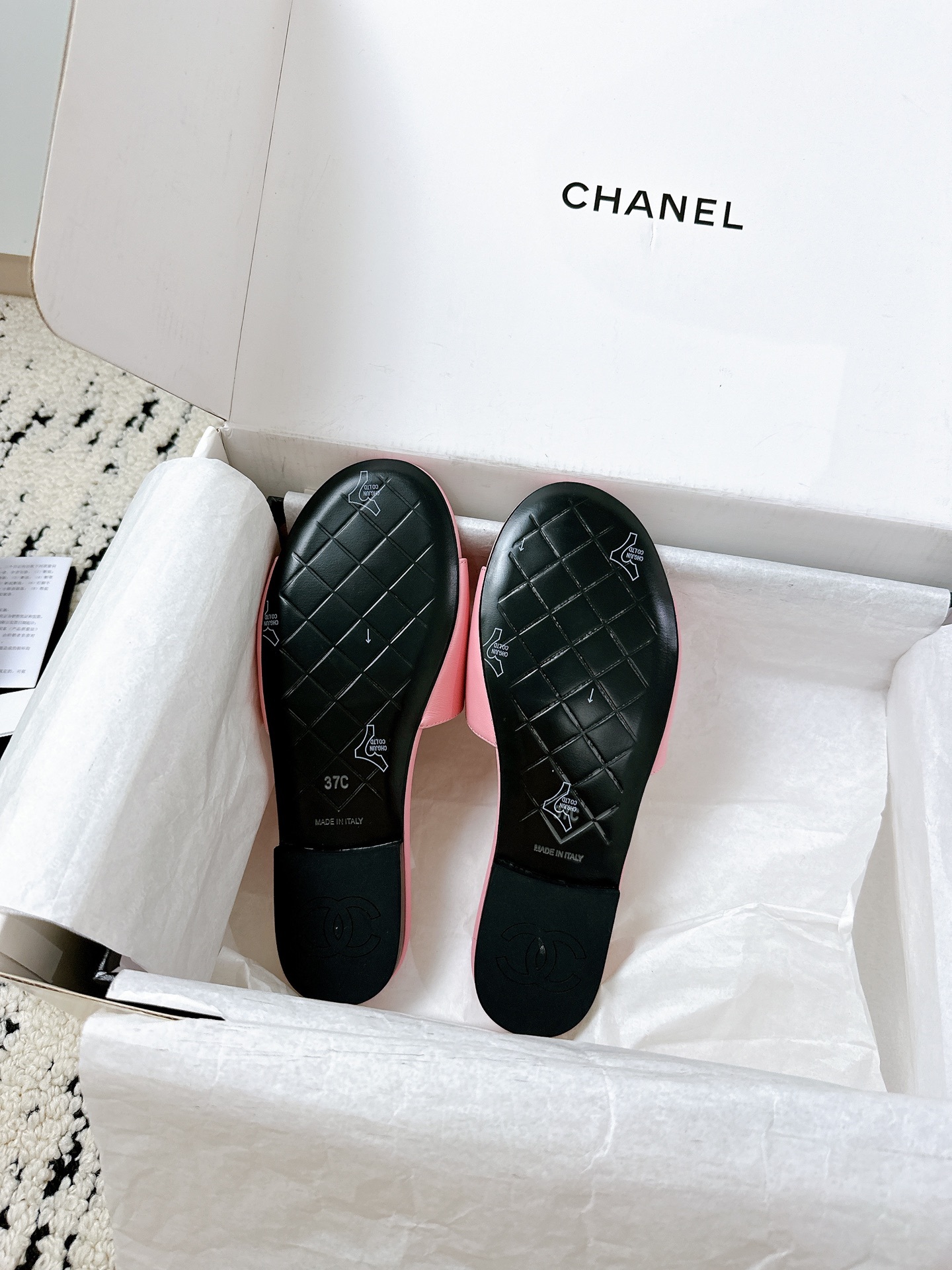 CHANEL slippers