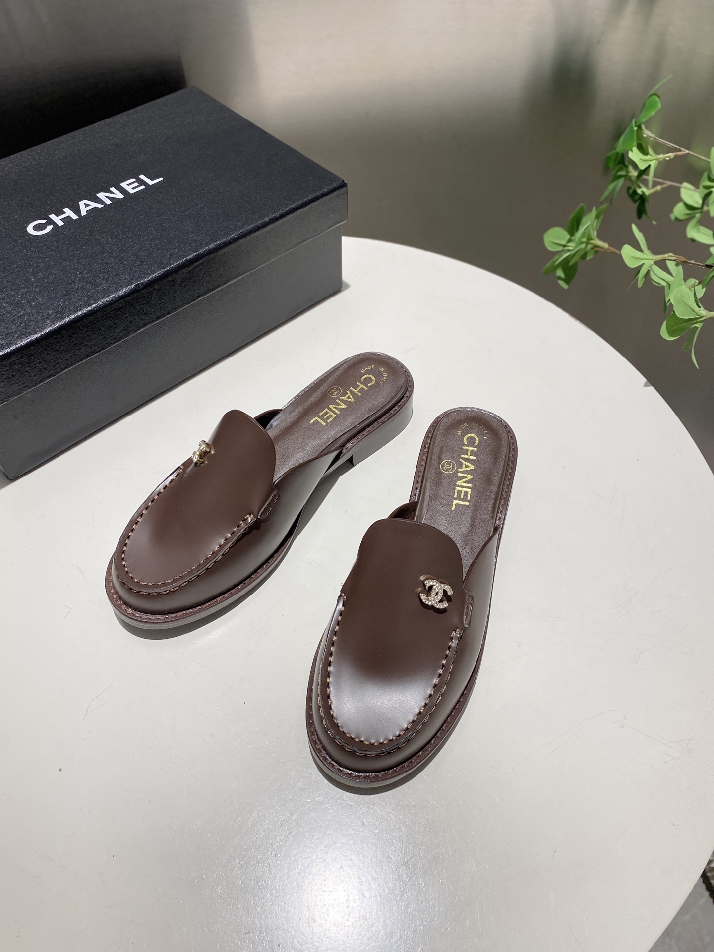 CHANEL slippers