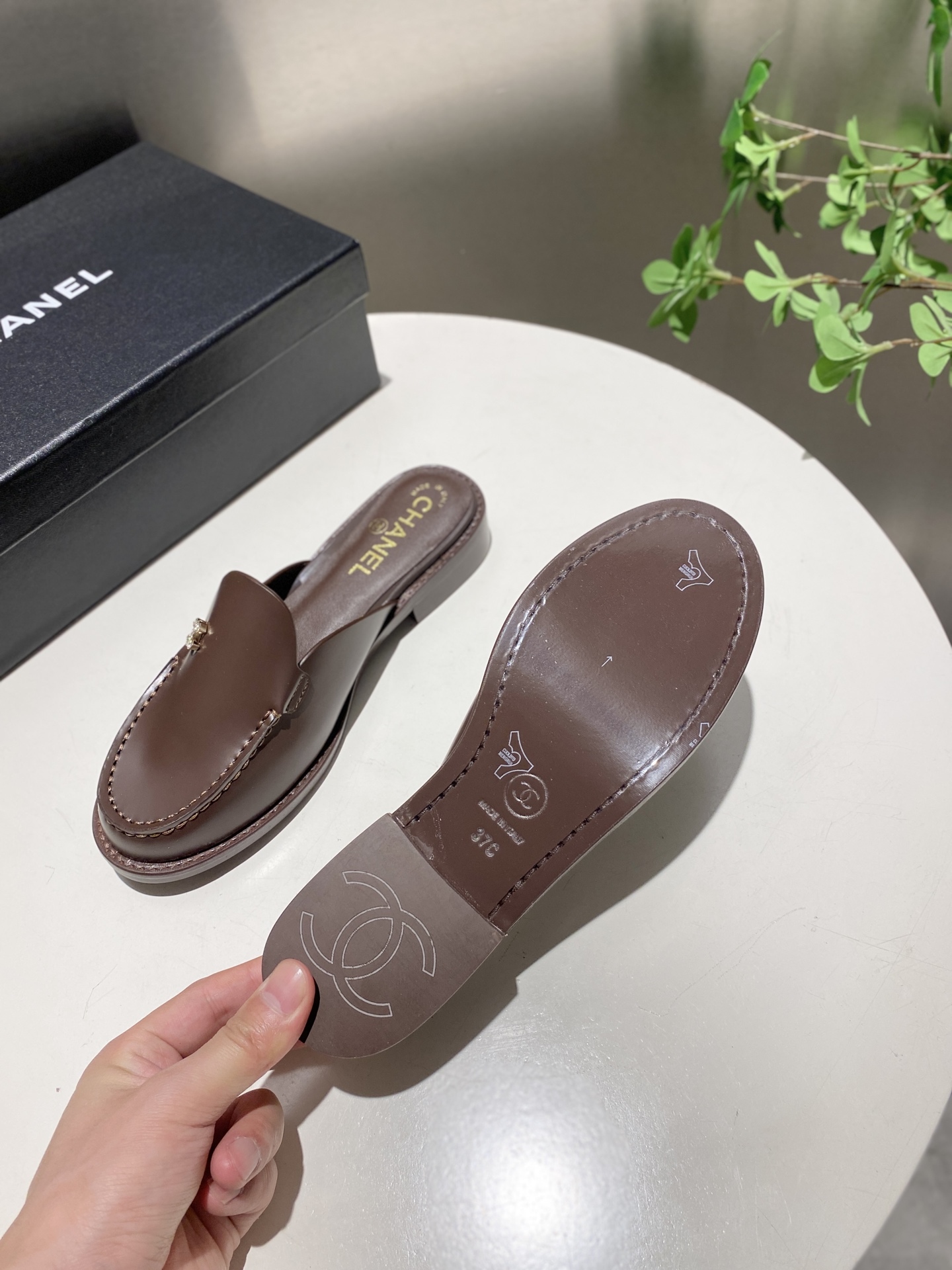 CHANEL slippers