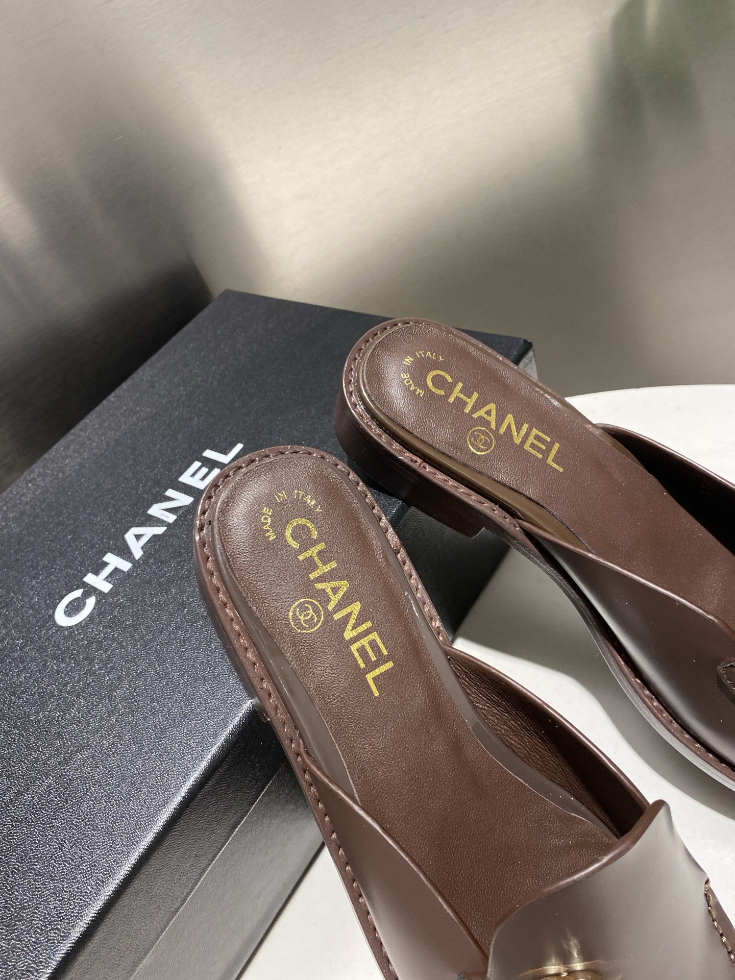 CHANEL slippers