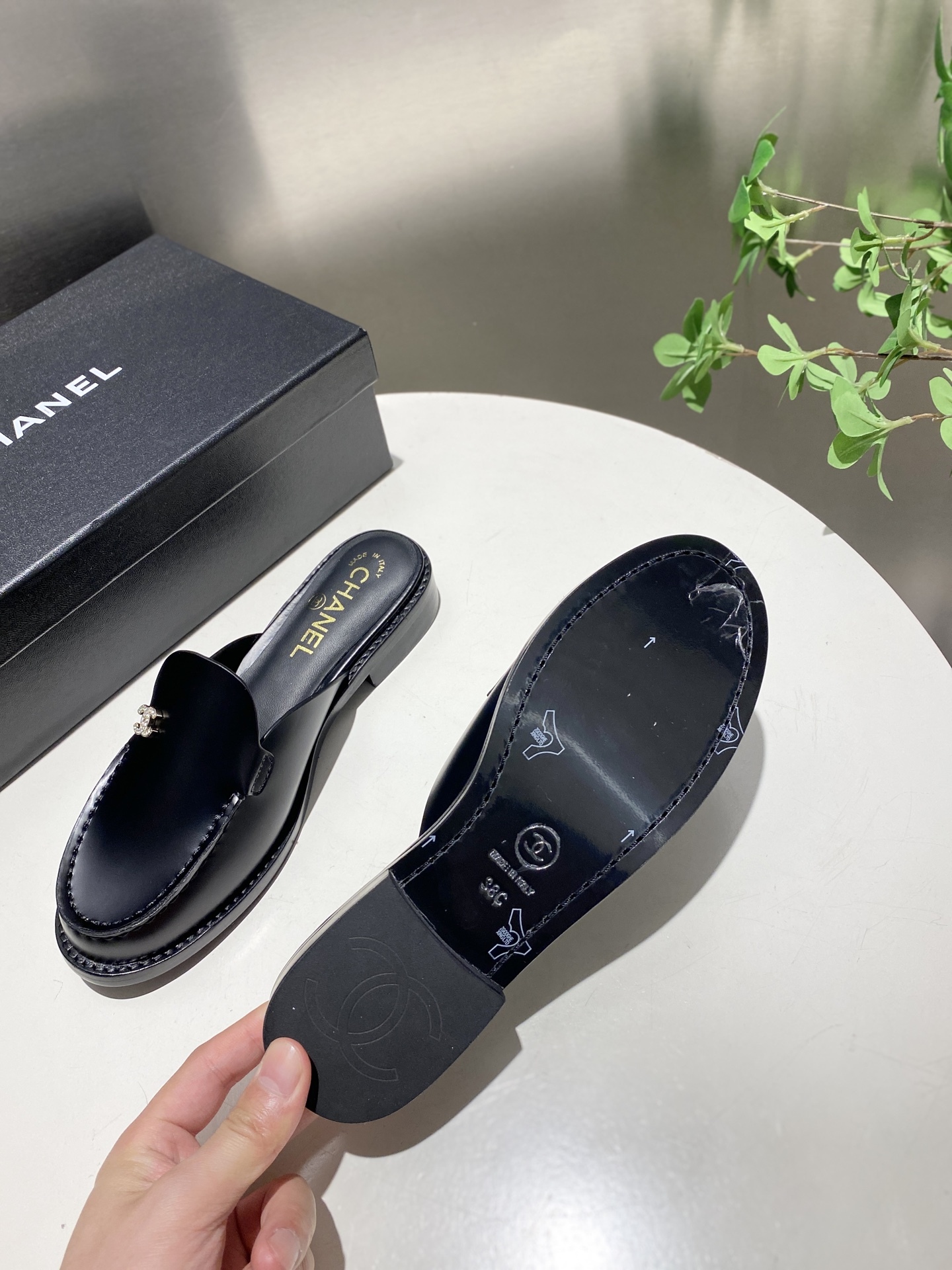 CHANEL slippers