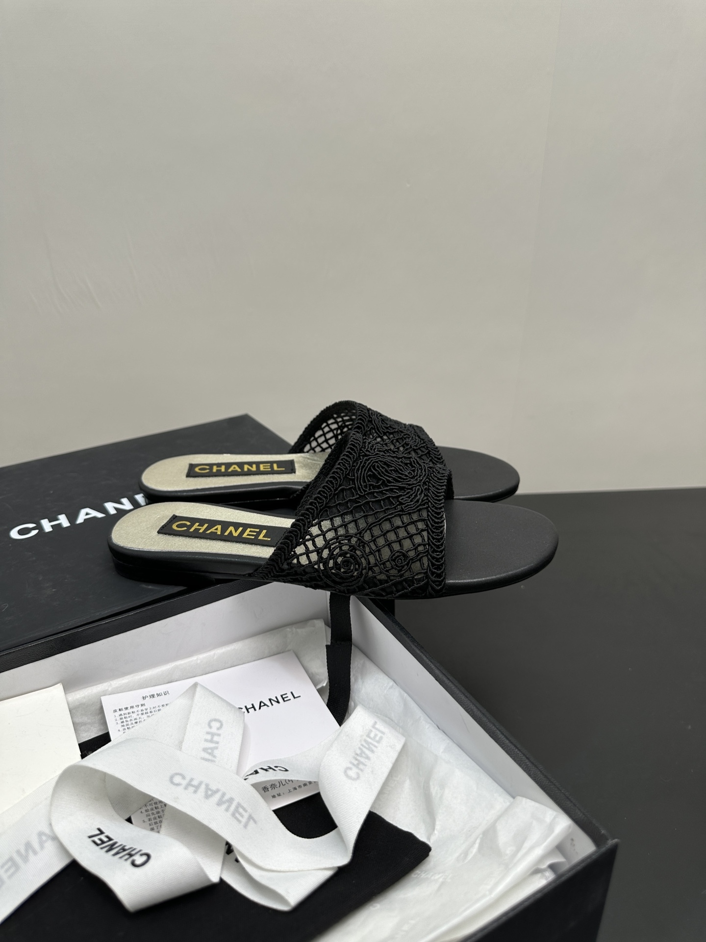 CHANEL slippers