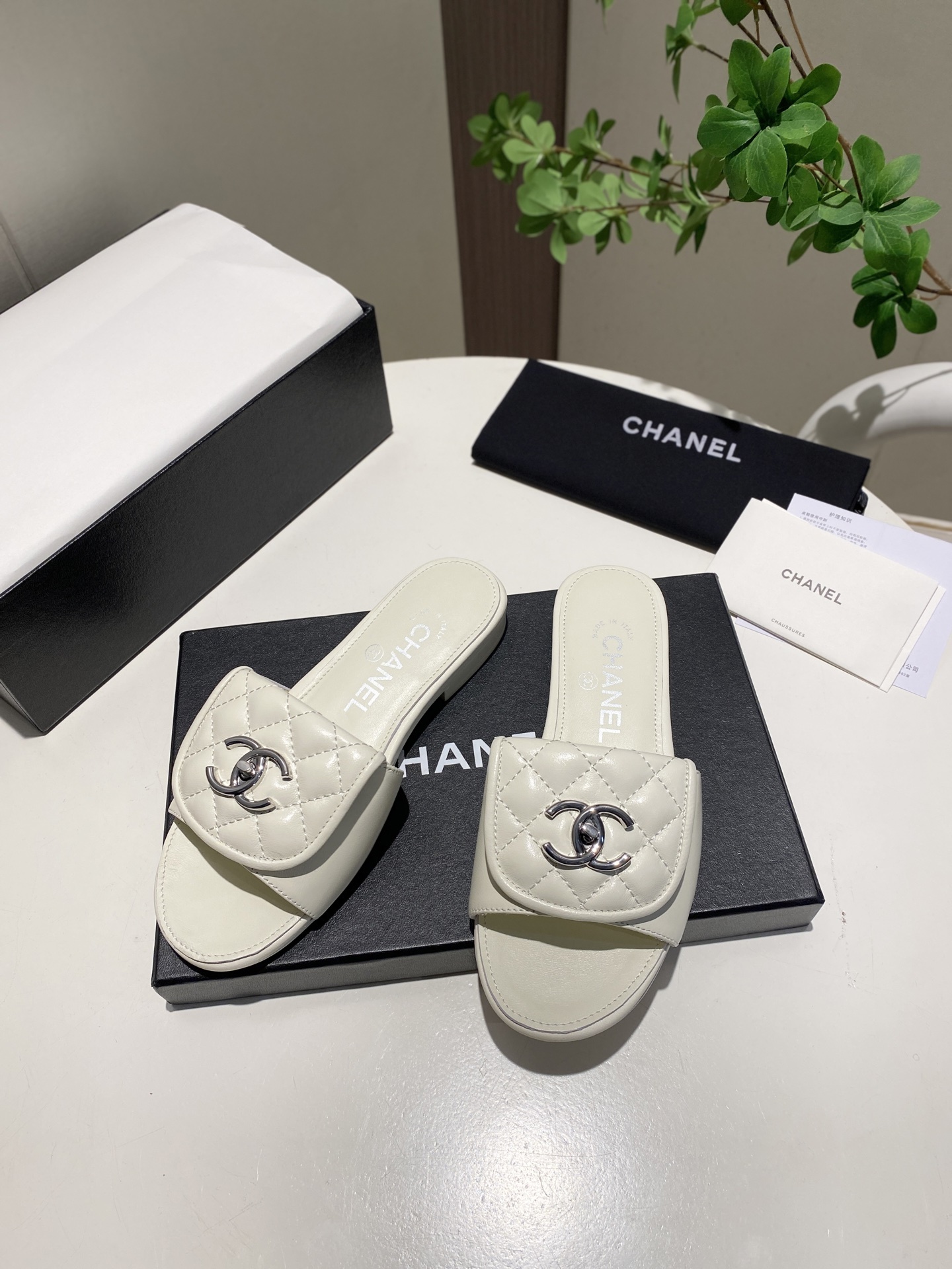 CHANEL slippers