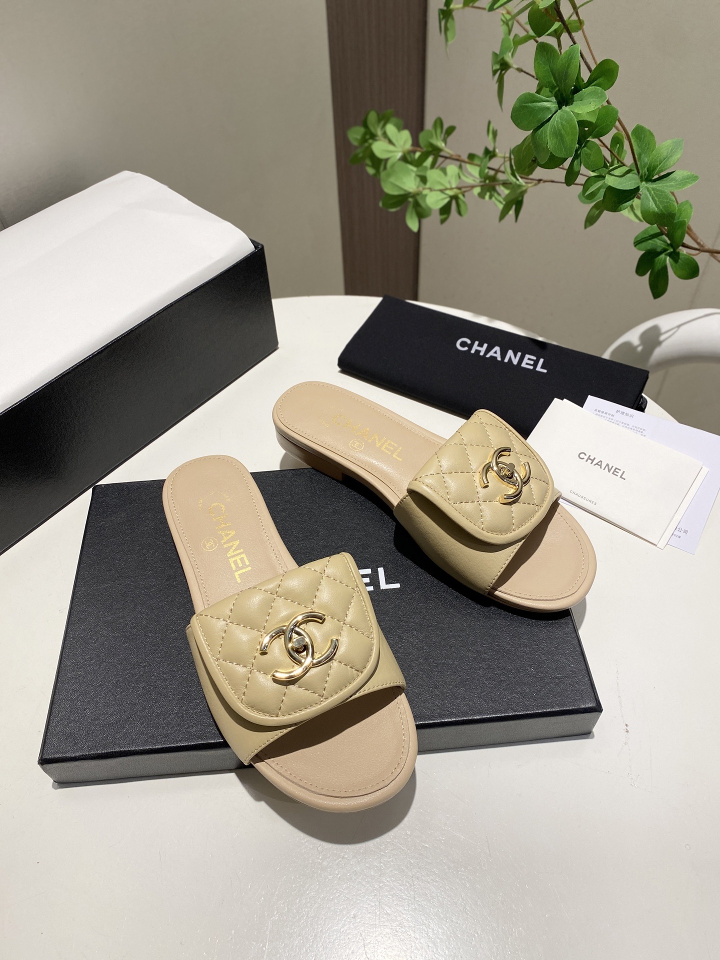 CHANEL slippers