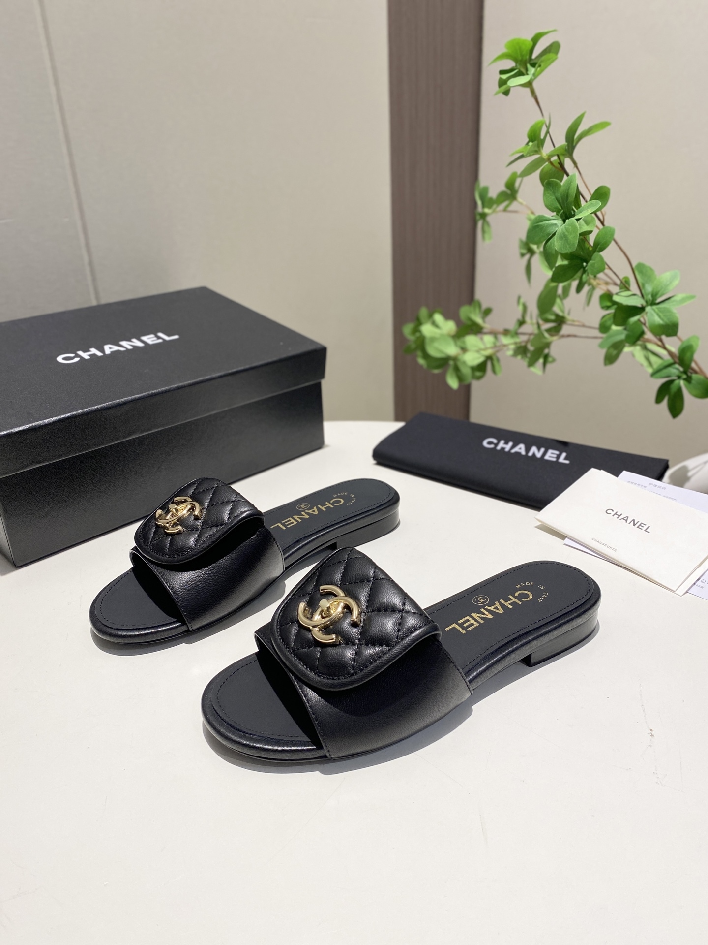 CHANEL slippers