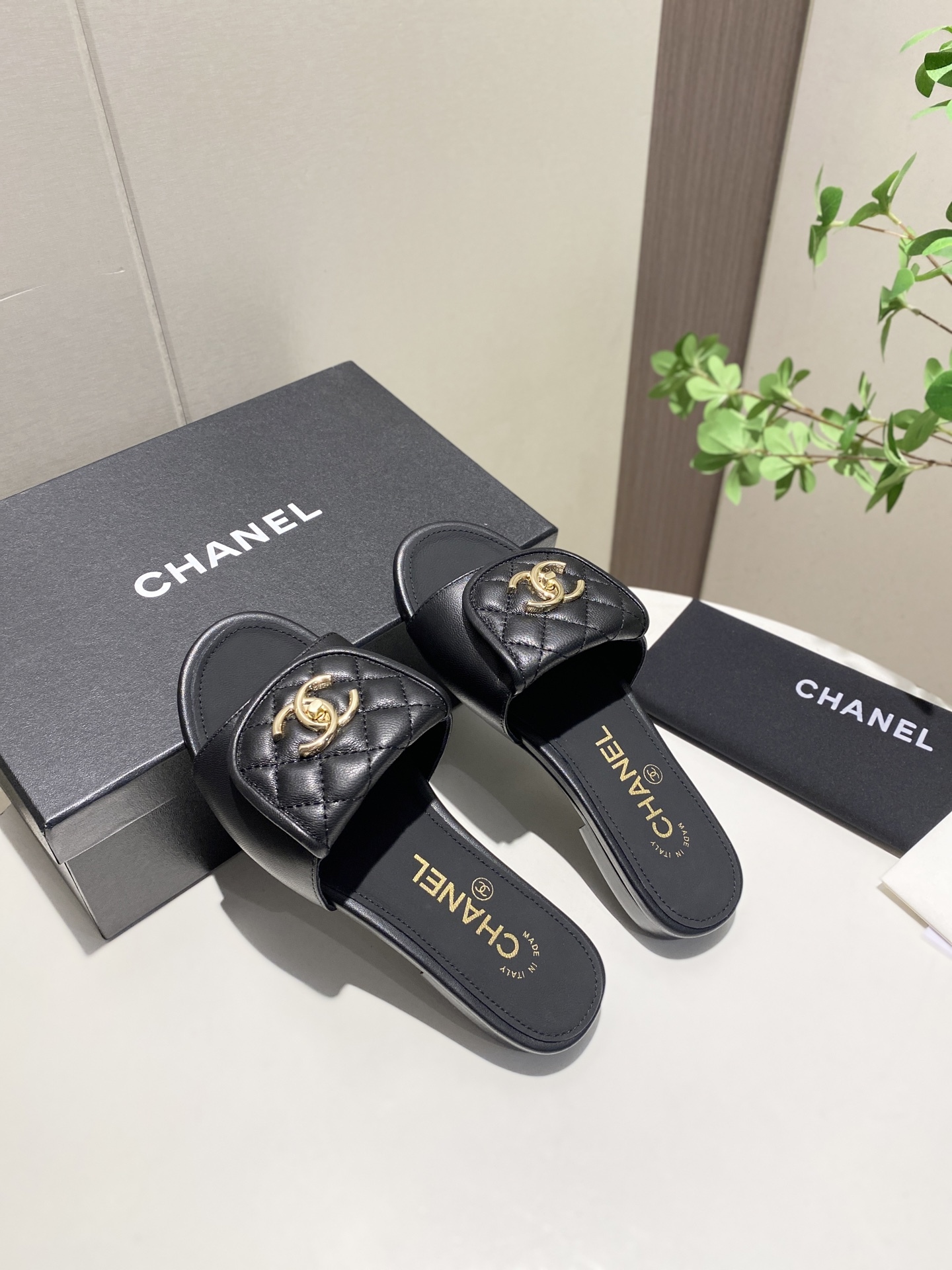 CHANEL slippers