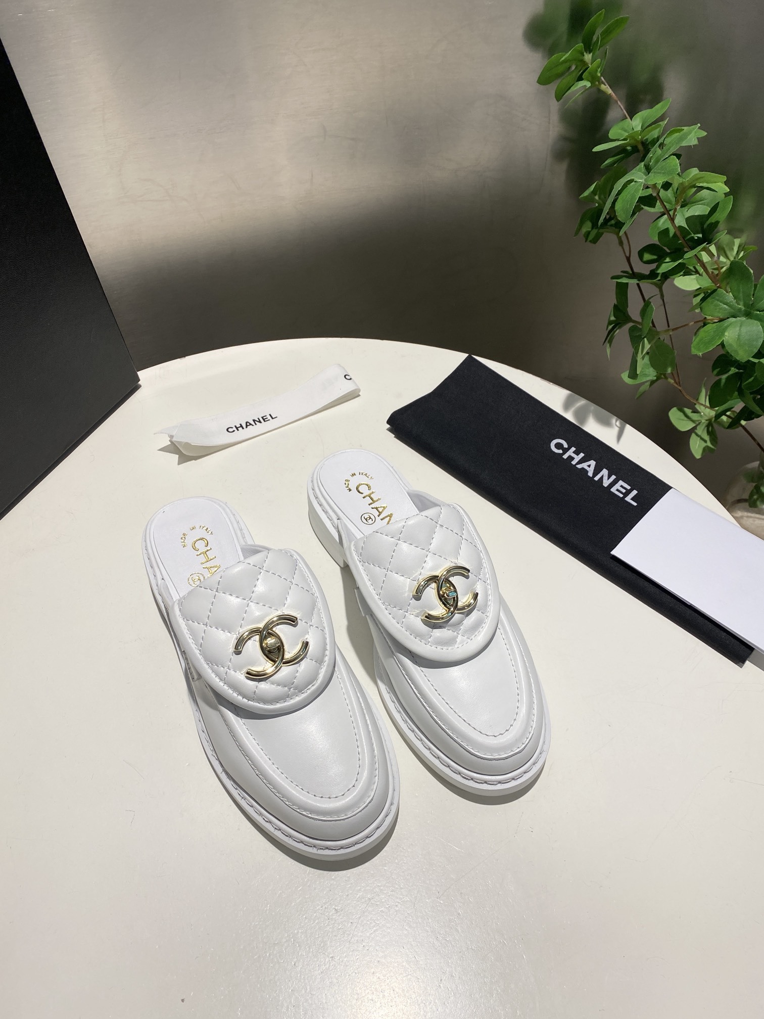 CHANEL slippers