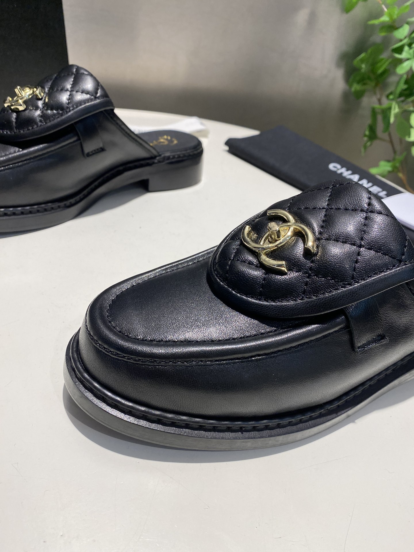CHANEL slippers