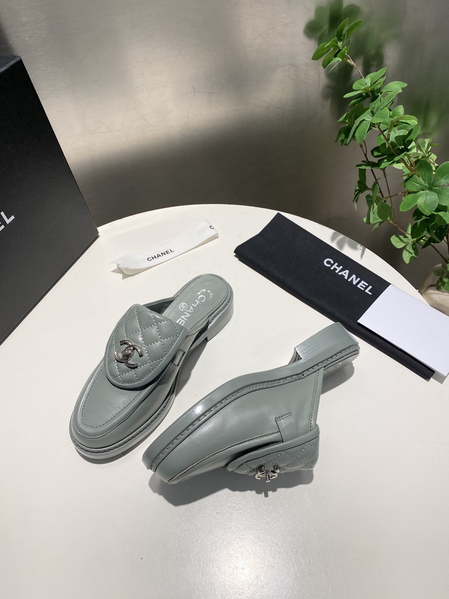 CHANEL slippers