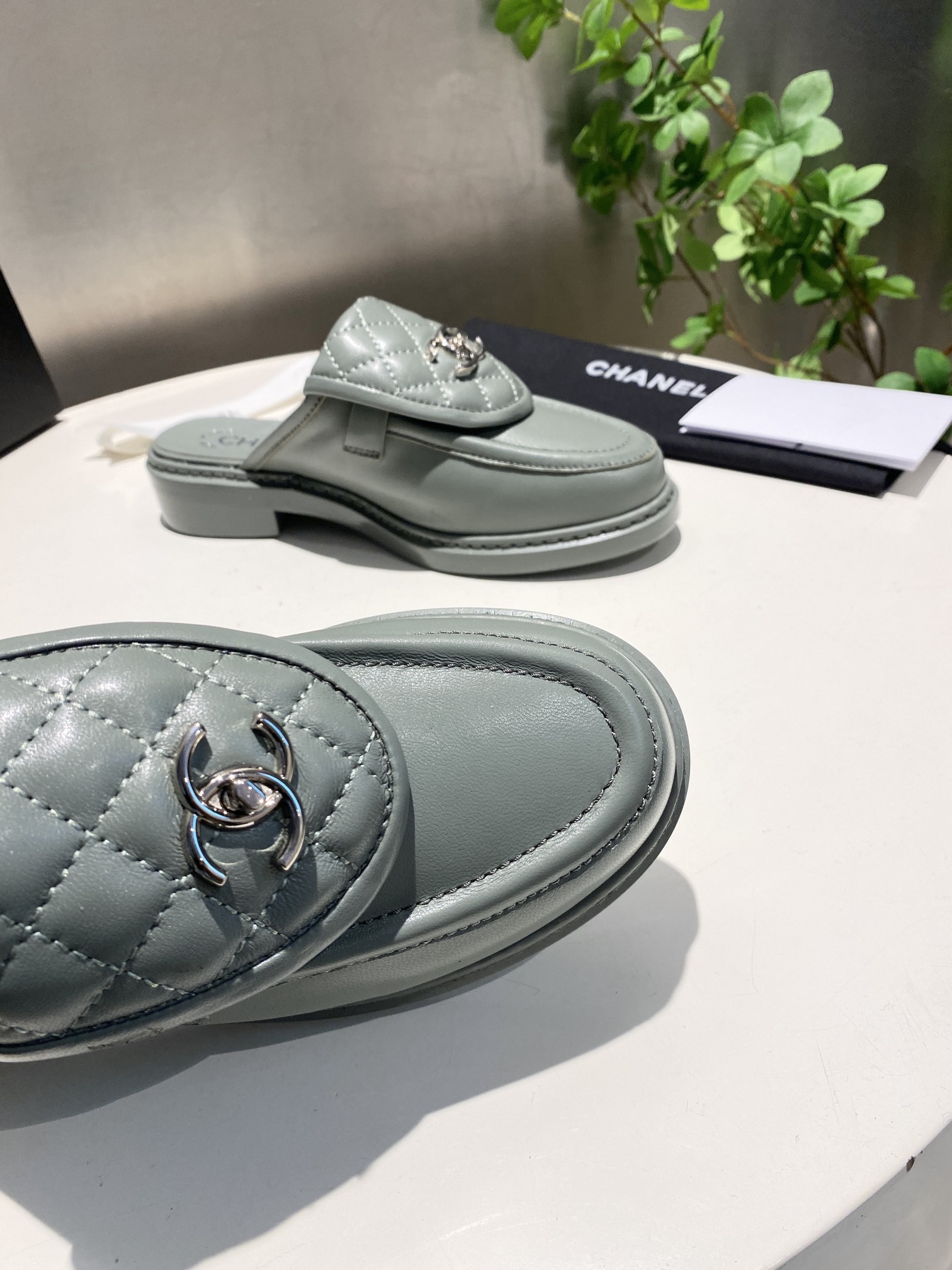 CHANEL slippers