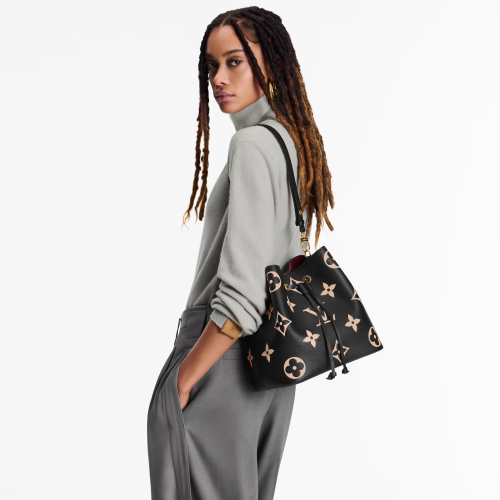 LV NÉONOÉ medium-sized bag