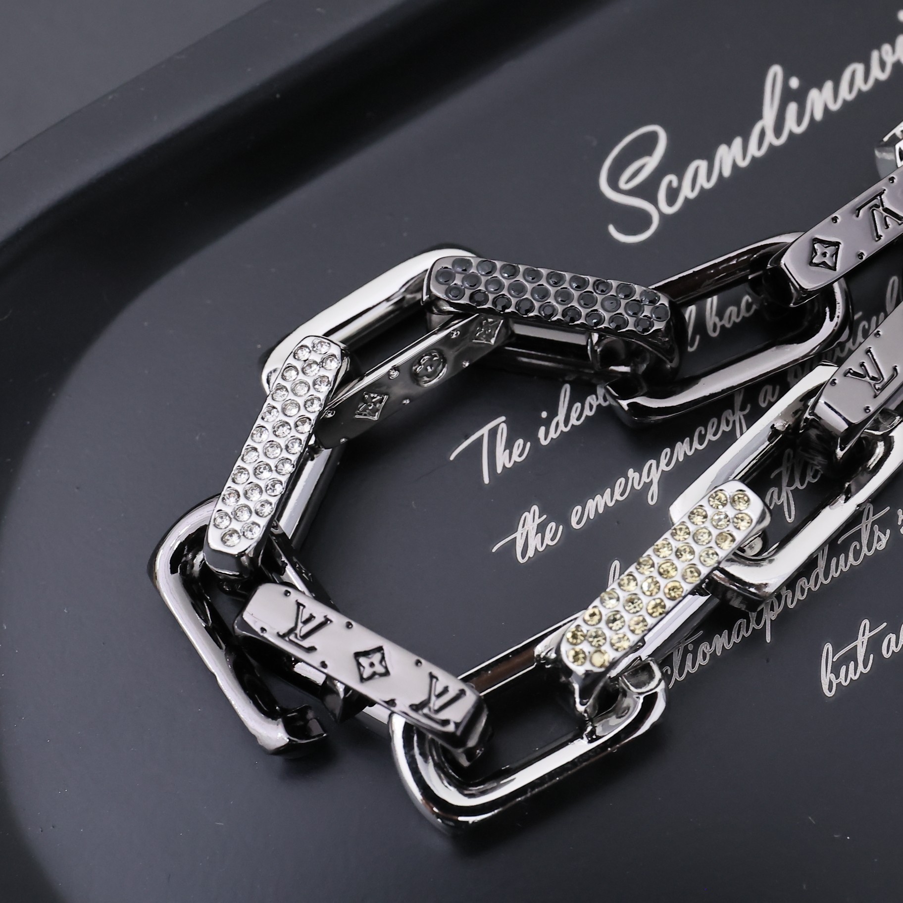 LV MONOGRAM CHAIN Bracelet