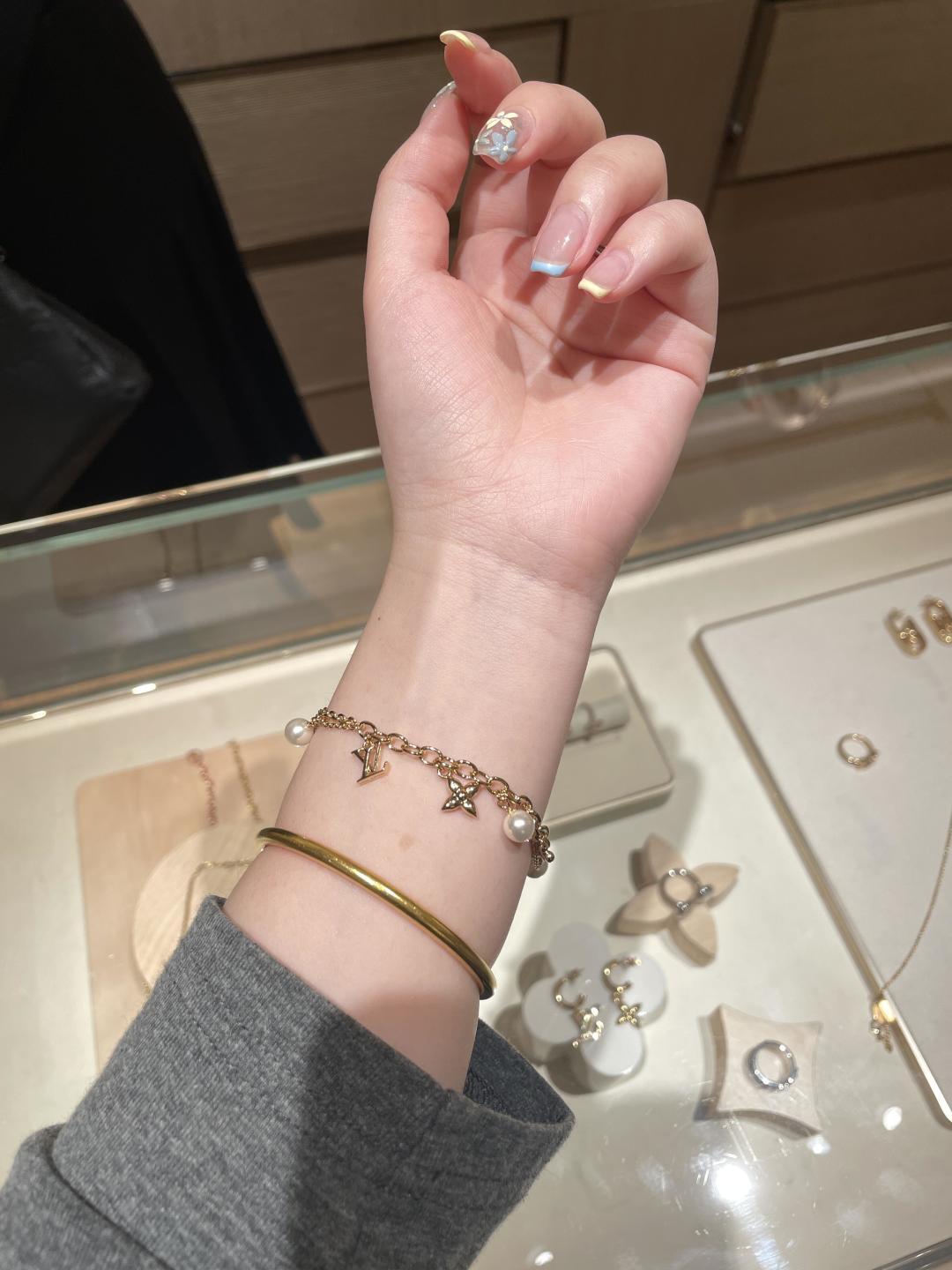 LV Bracelet