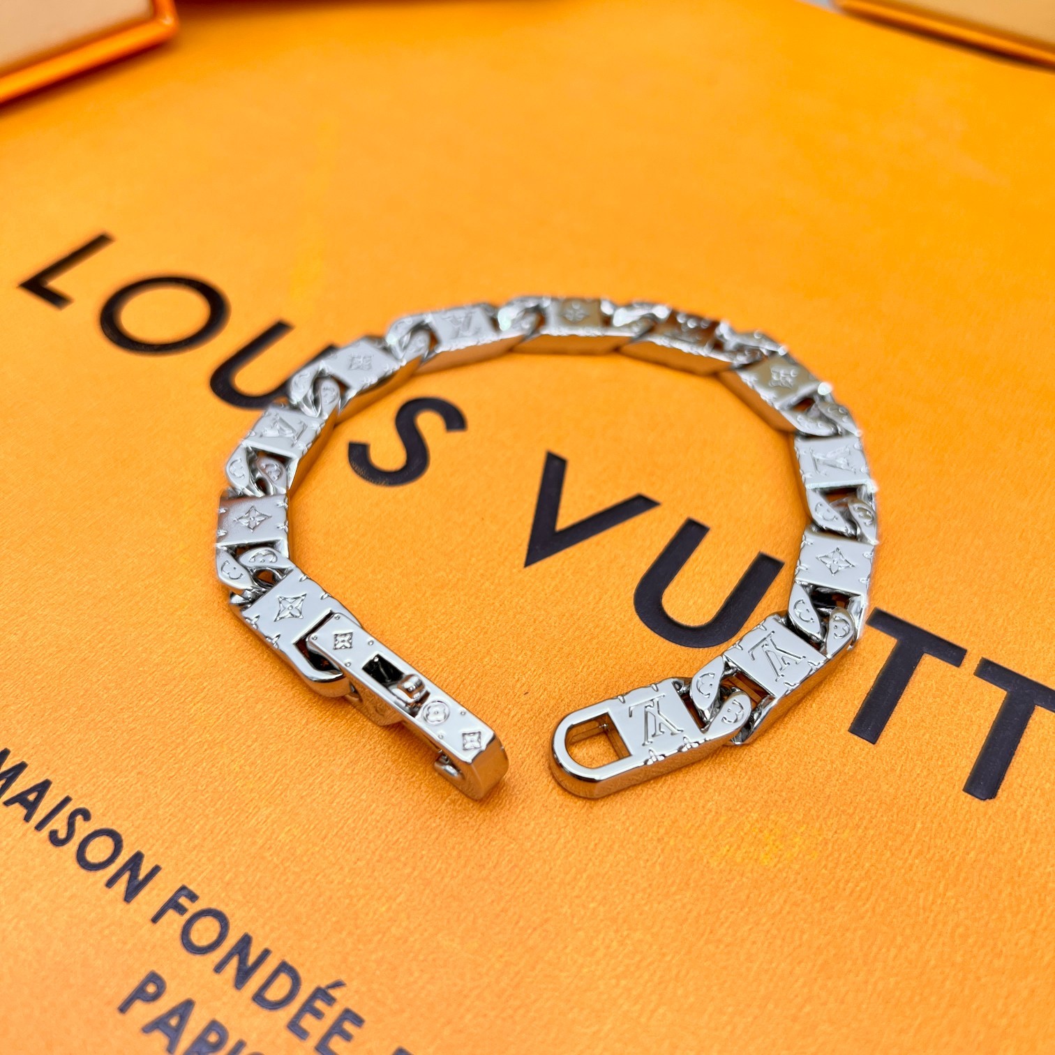 LV Bracelet