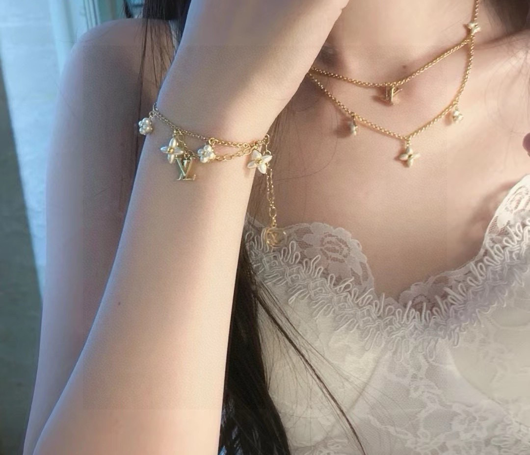 LV Necklace