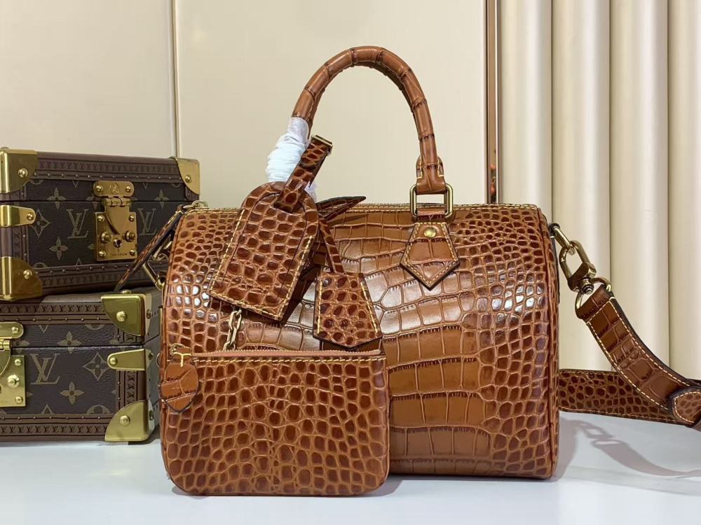 Louis Vuitton Speedy P9 crocodile-patterned calfskin leather, available in various colors and sizes: 25/30cm