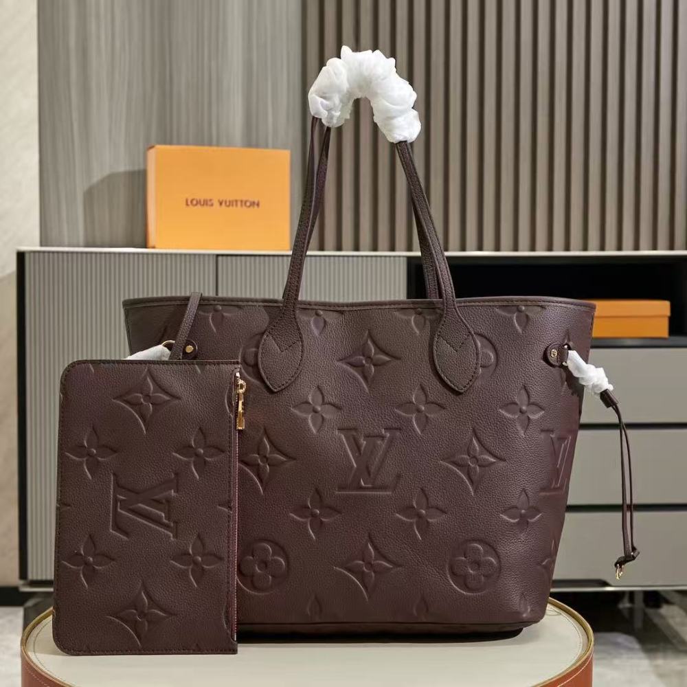 LOUIS VUITTON Neverfull, embossed grained cowhide leather/medium size
