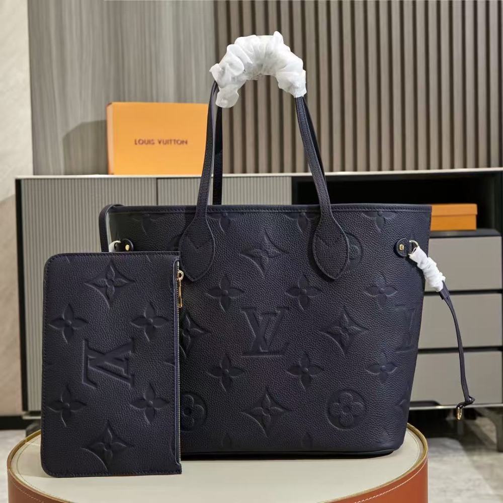 LOUIS VUITTON Neverfull, embossed grained cowhide leather/medium size