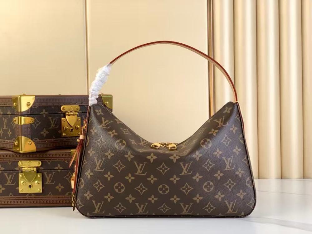 Louis Vuitton classic monogram