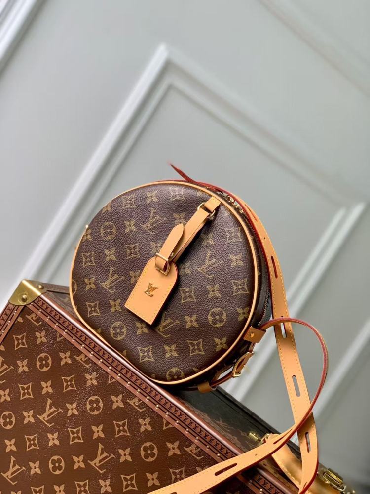 Louis Vuitton classic monogram